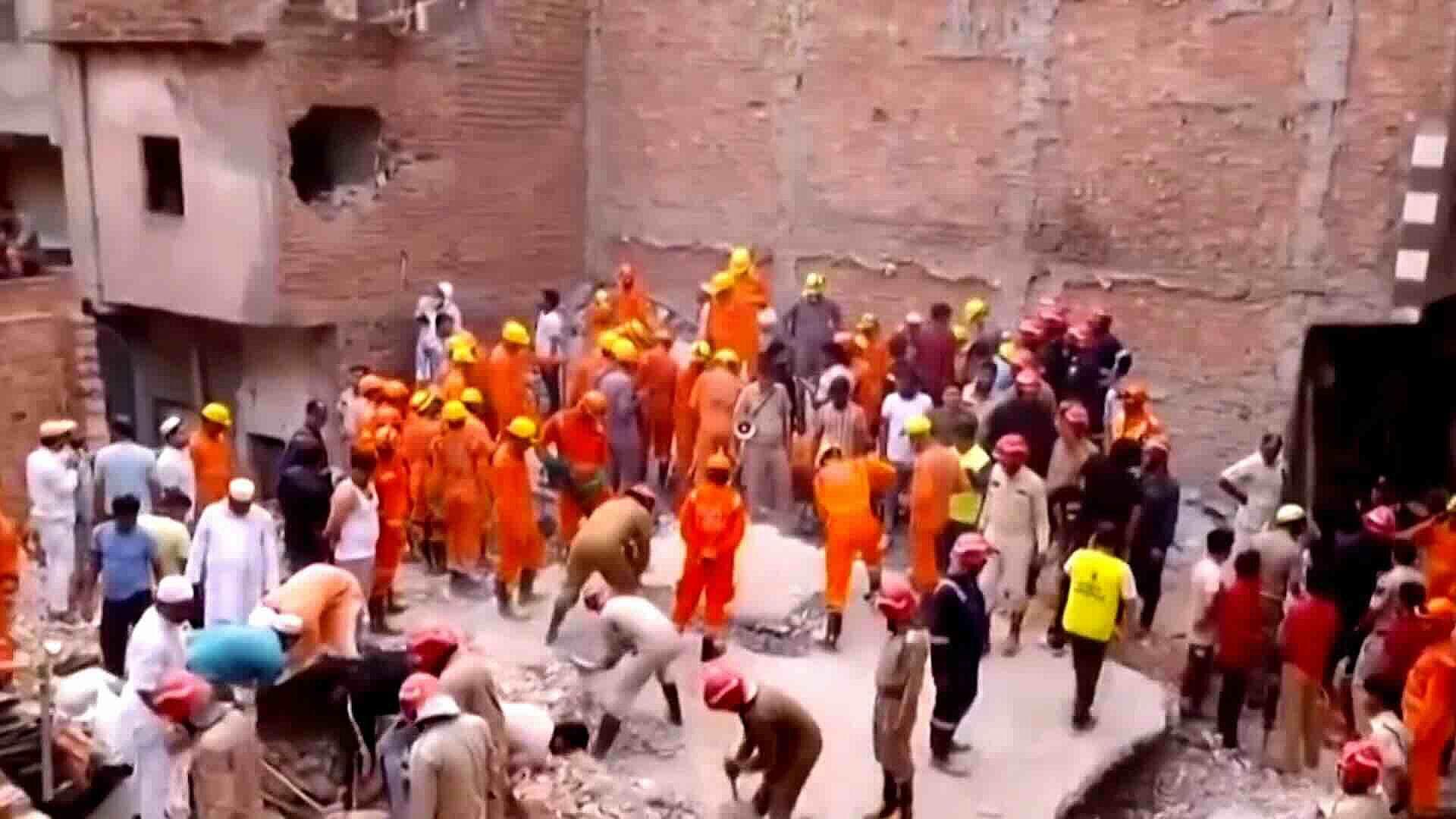 Derrumbe de Edificio en Nueva Delhi: Suman 11 Muertos, Incluidos 3 Niños