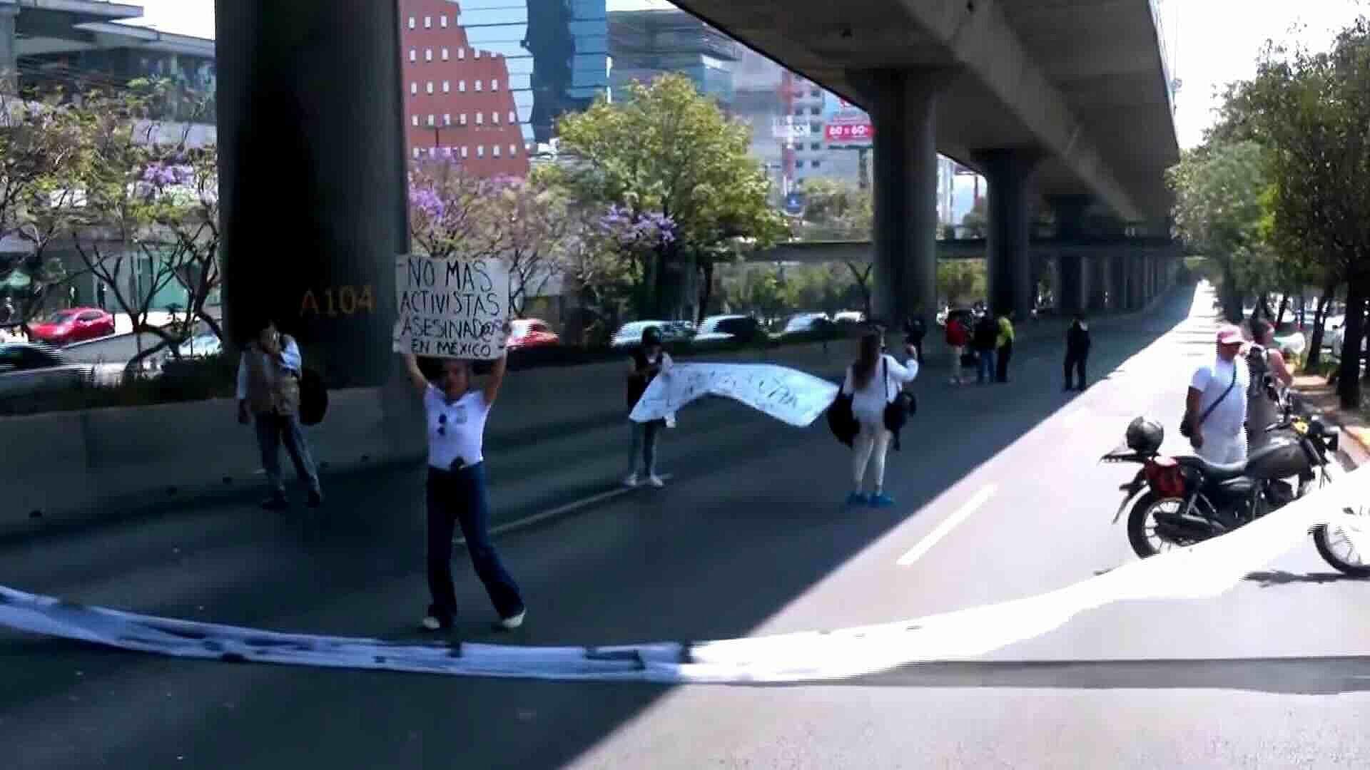 Manifestantes Bloquean Periférico Sur a la Altura de Picacho-Ajusco en CDMX