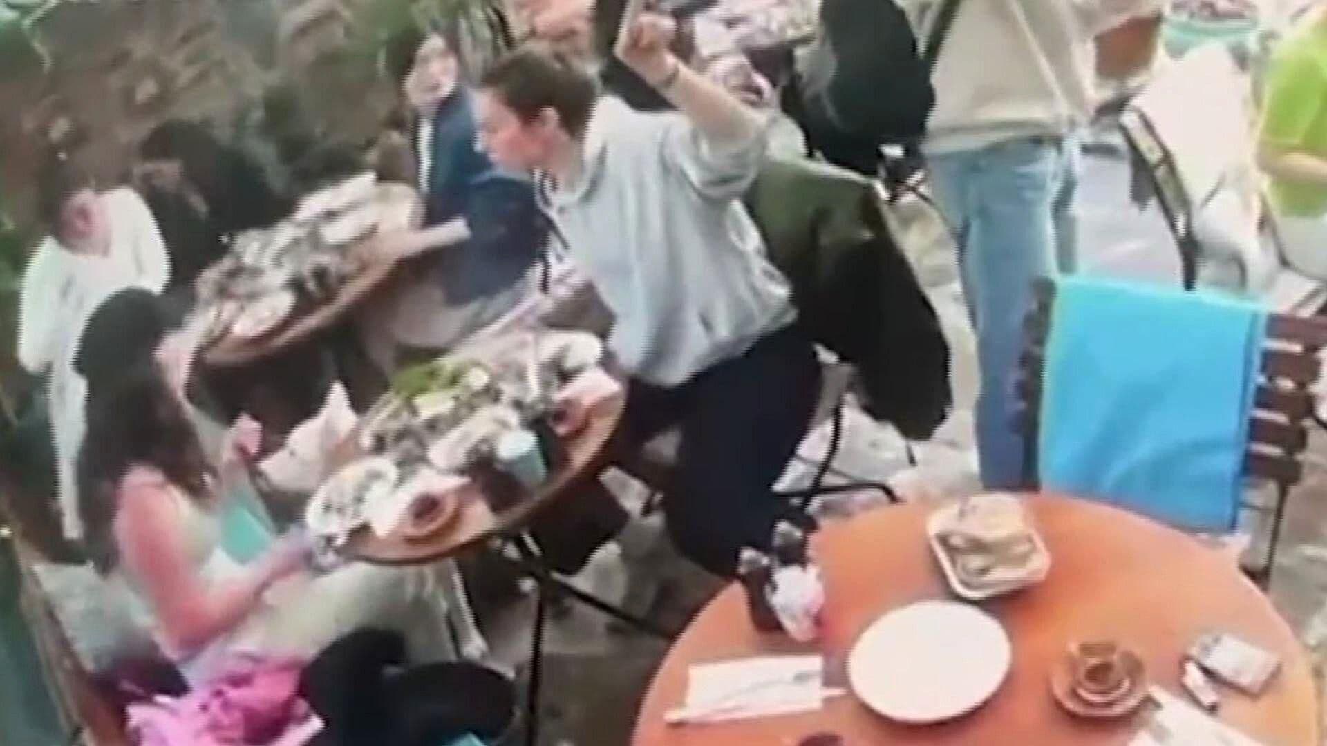 VIDEO: Momento Exacto del Sismo Magnitud 6.2 en Estambul, Turquía