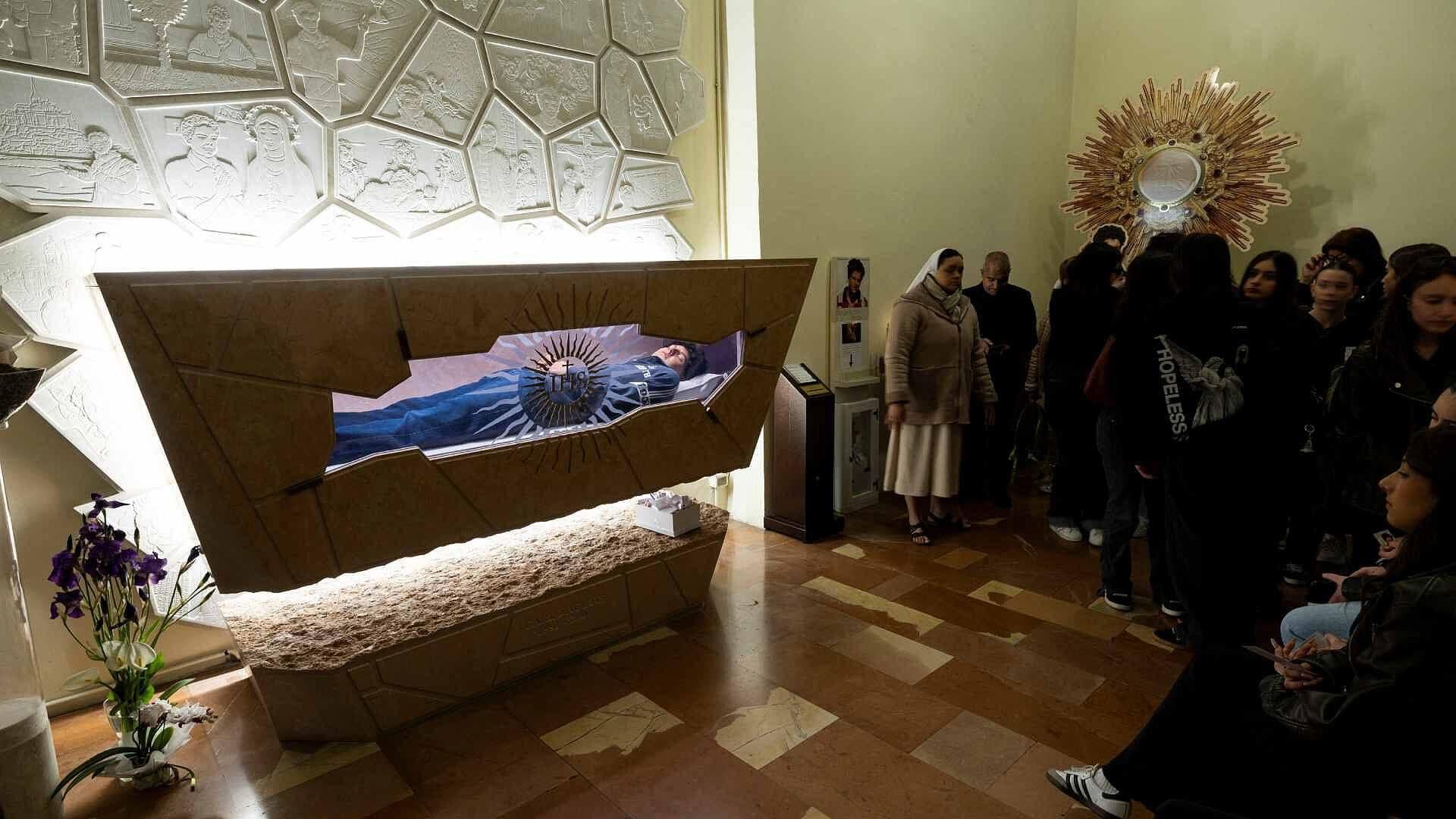 El Papa Francisco Deseaba Salir del Hospital para Canonizar a Carlo Acutis, Primer Santo Millenial