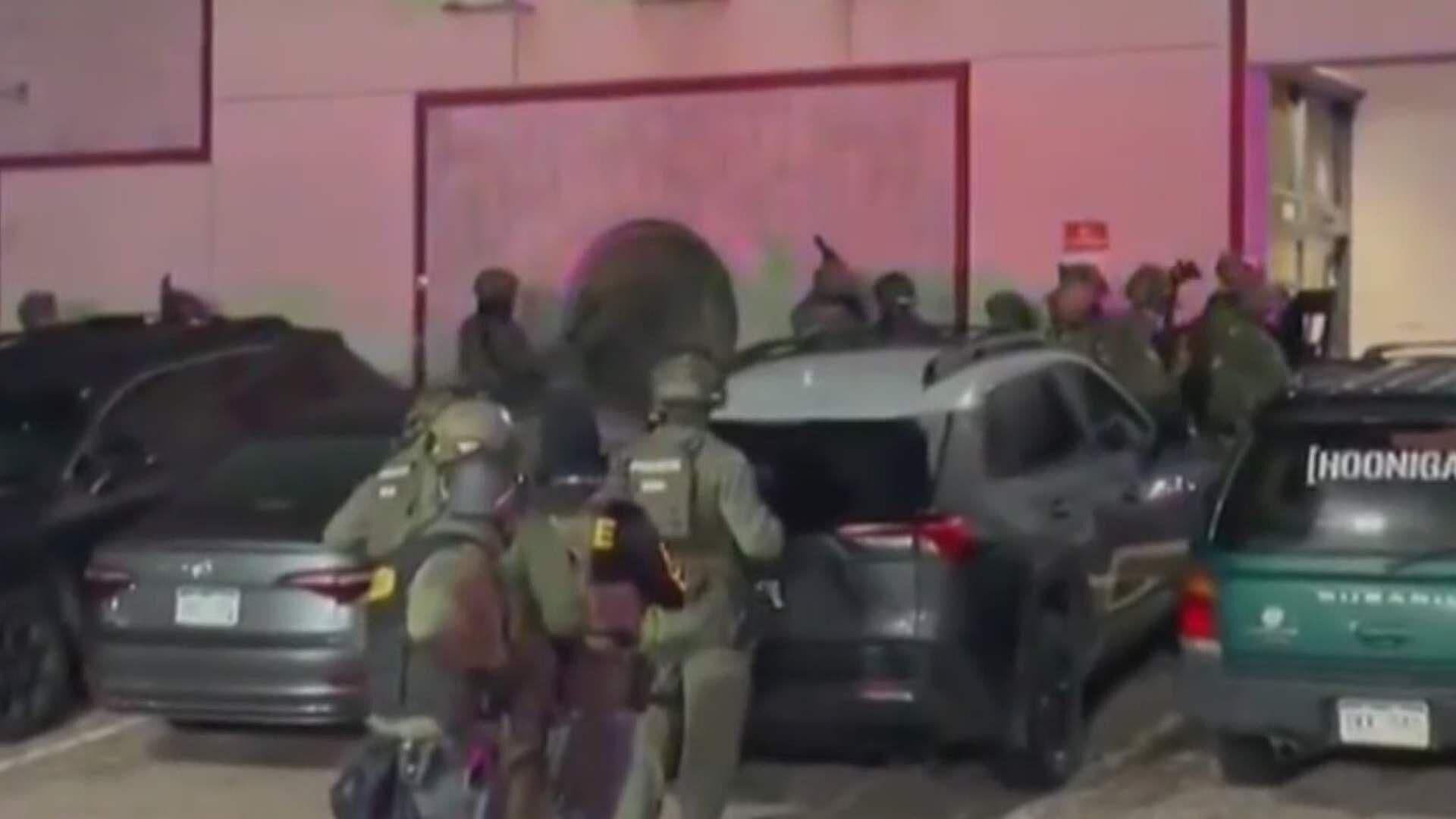 114 Migrantes Detenidos en Club Nocturno Clandestino en Colorado, EUA