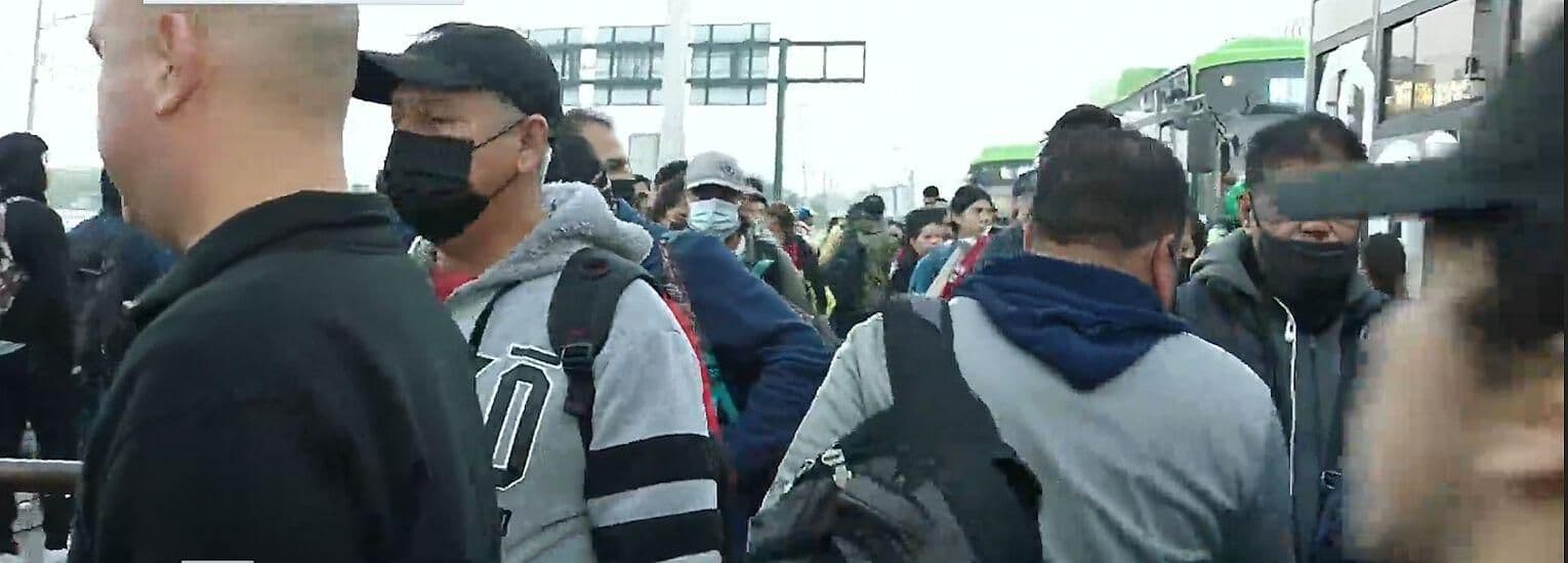 En la Estación Sendero se Realizaron Largas Filas Ante el Cierre de 6 Estaciones