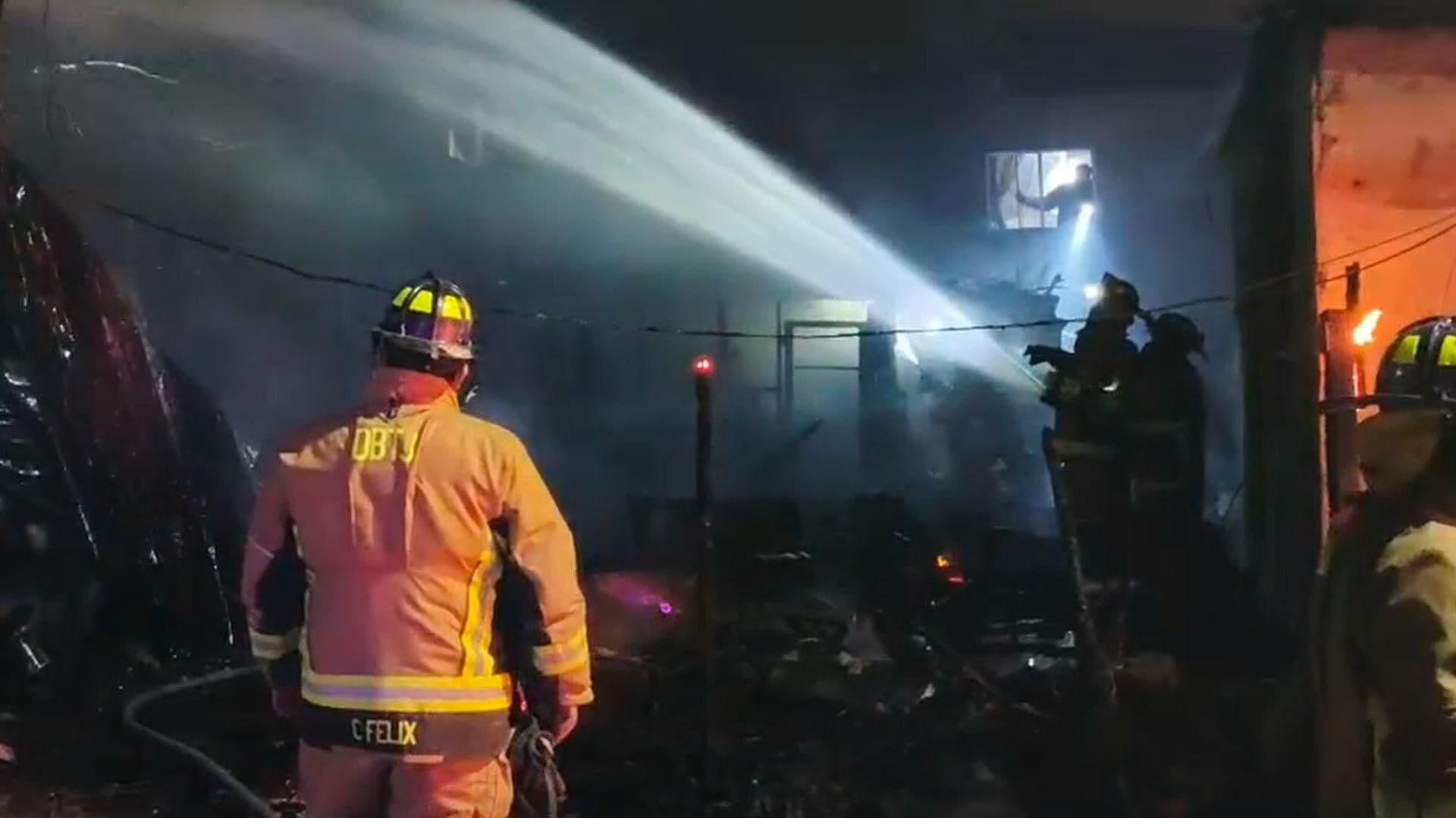 Voraz Incendio Deja a Familias Sin Hogar en Colonia Sánchez Taboada de Tijuana