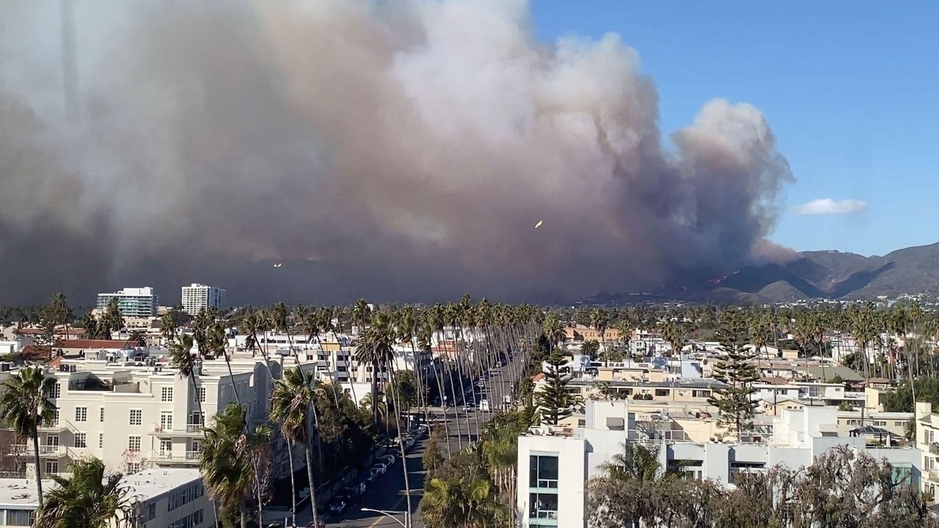 Incendios en California: Línea de Fuego Avanza hacia Santa Mónica y Malibú