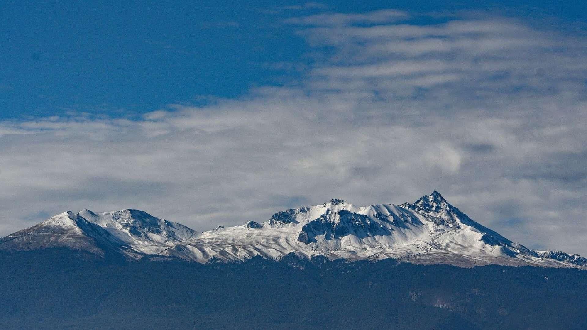 Nevado de Toluca: ¿Por Qué No Hay Acceso cuando Cae Nieve en el Volcán Xinantécatl?