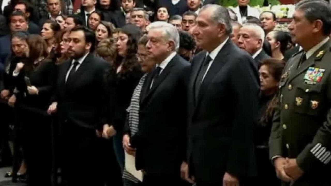AMLO Acudió a Puebla para Despedir a Miguel Barbosa Huerta