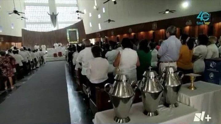 Celebran Misa Crismal en Santuario de la Virgen de Guadalupe