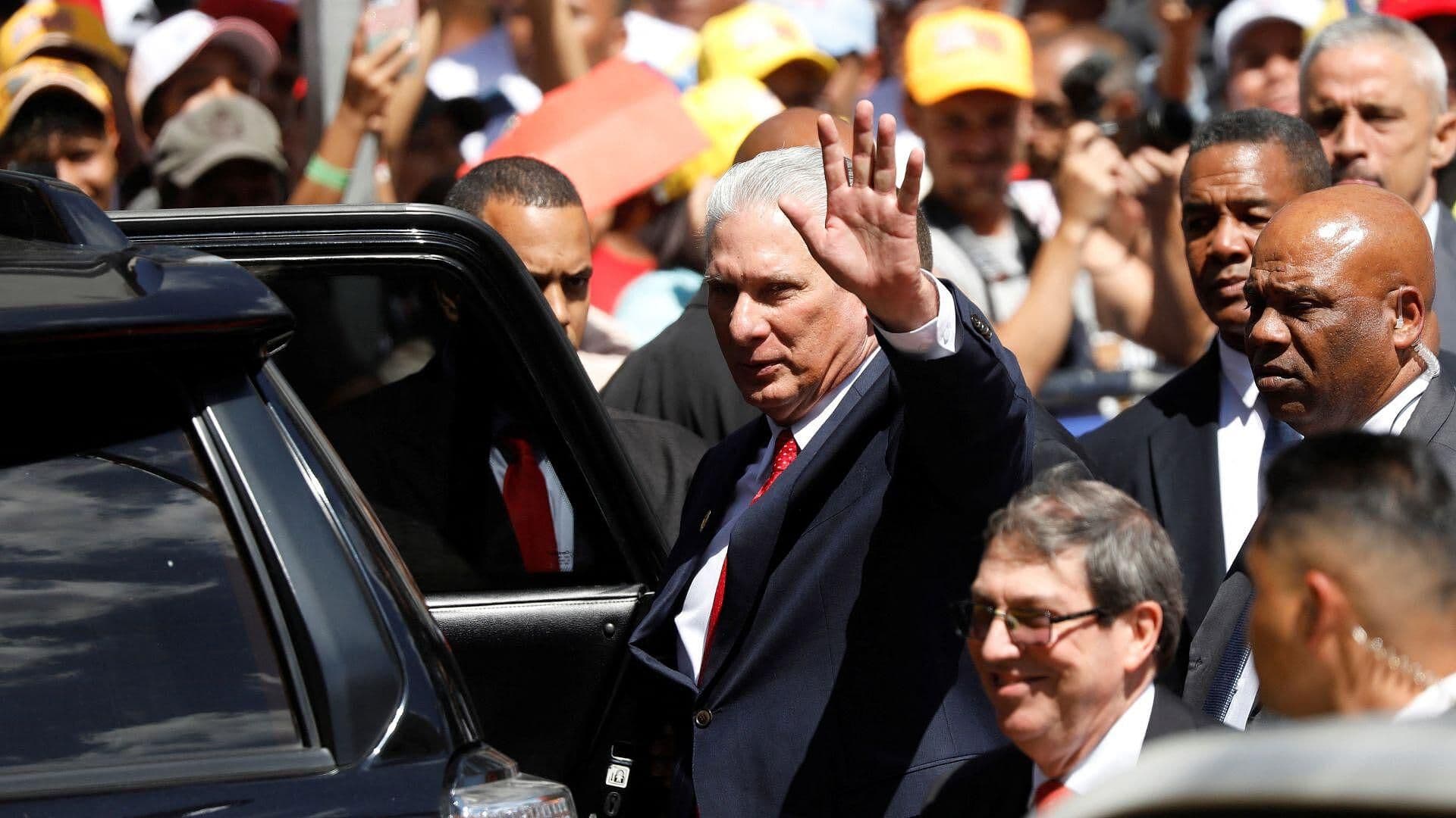 Presidente Cubano Llama "Acto de Brutalidad" Idea de EUA de Enviar Migrantes a Guantánamo