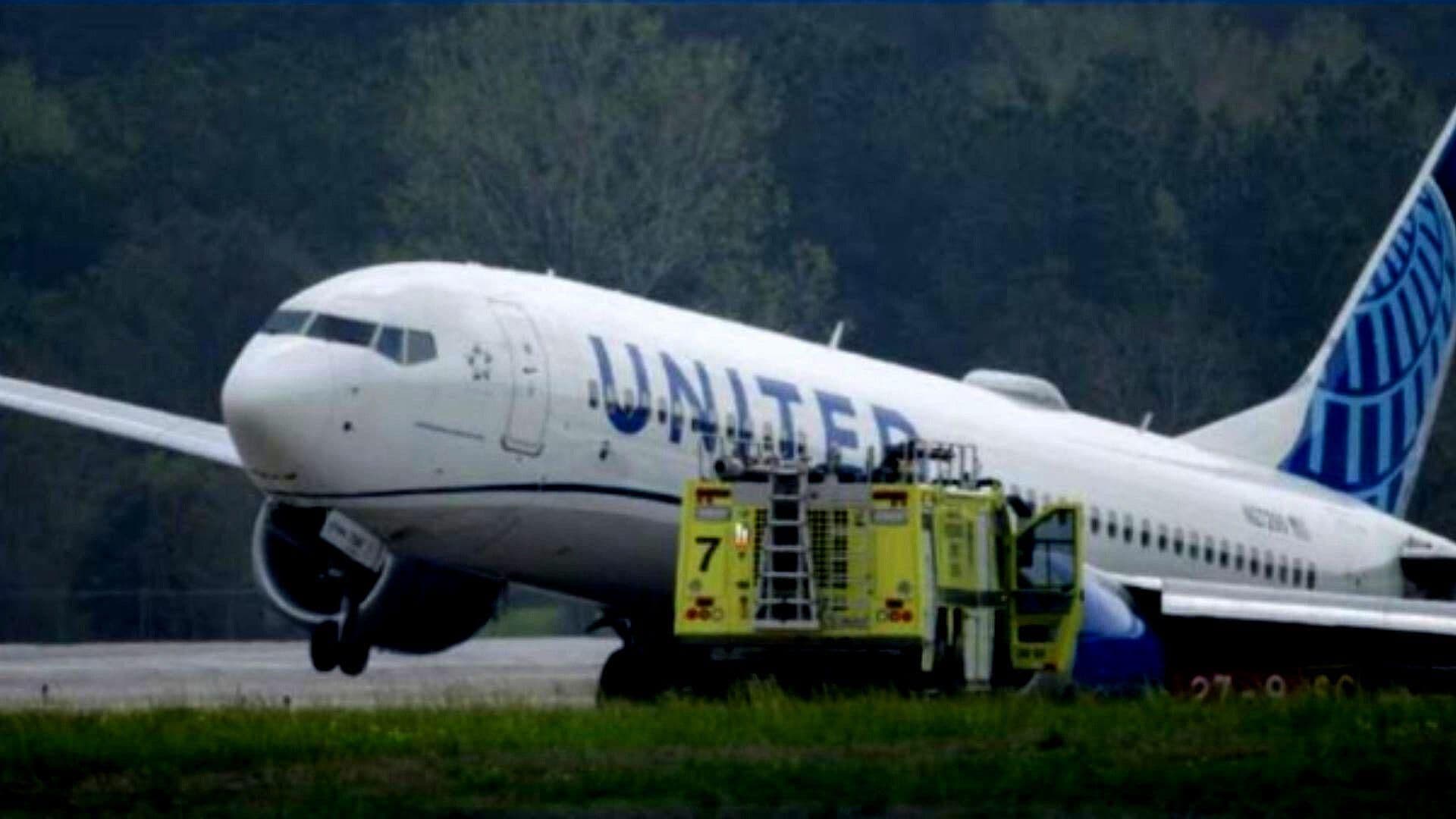 Vuelo es Desalojado por Falla en el Motor en Houston, EUA