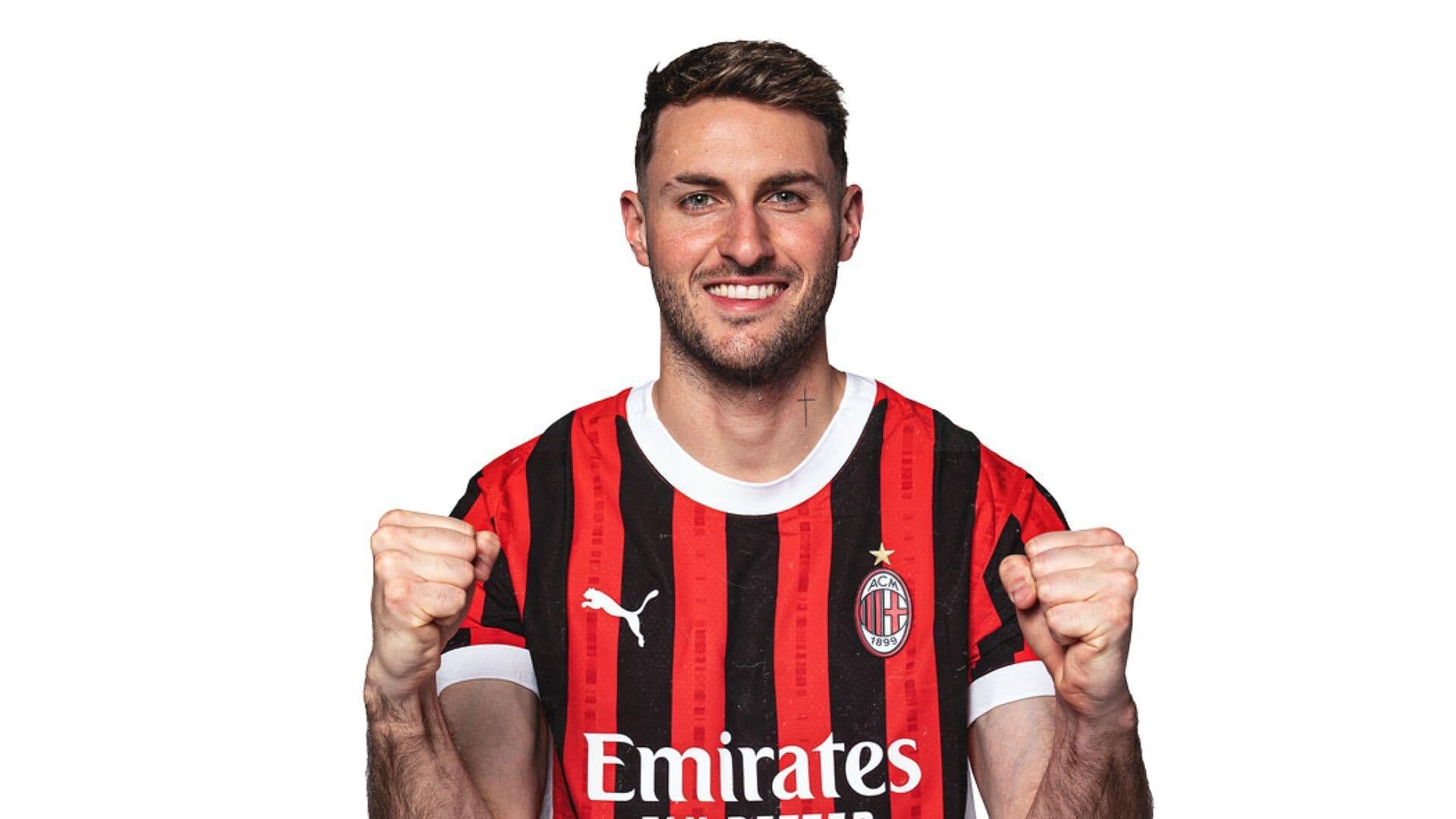¡Oficial! Santi Giménez Es Presentado como Jugador del Milan