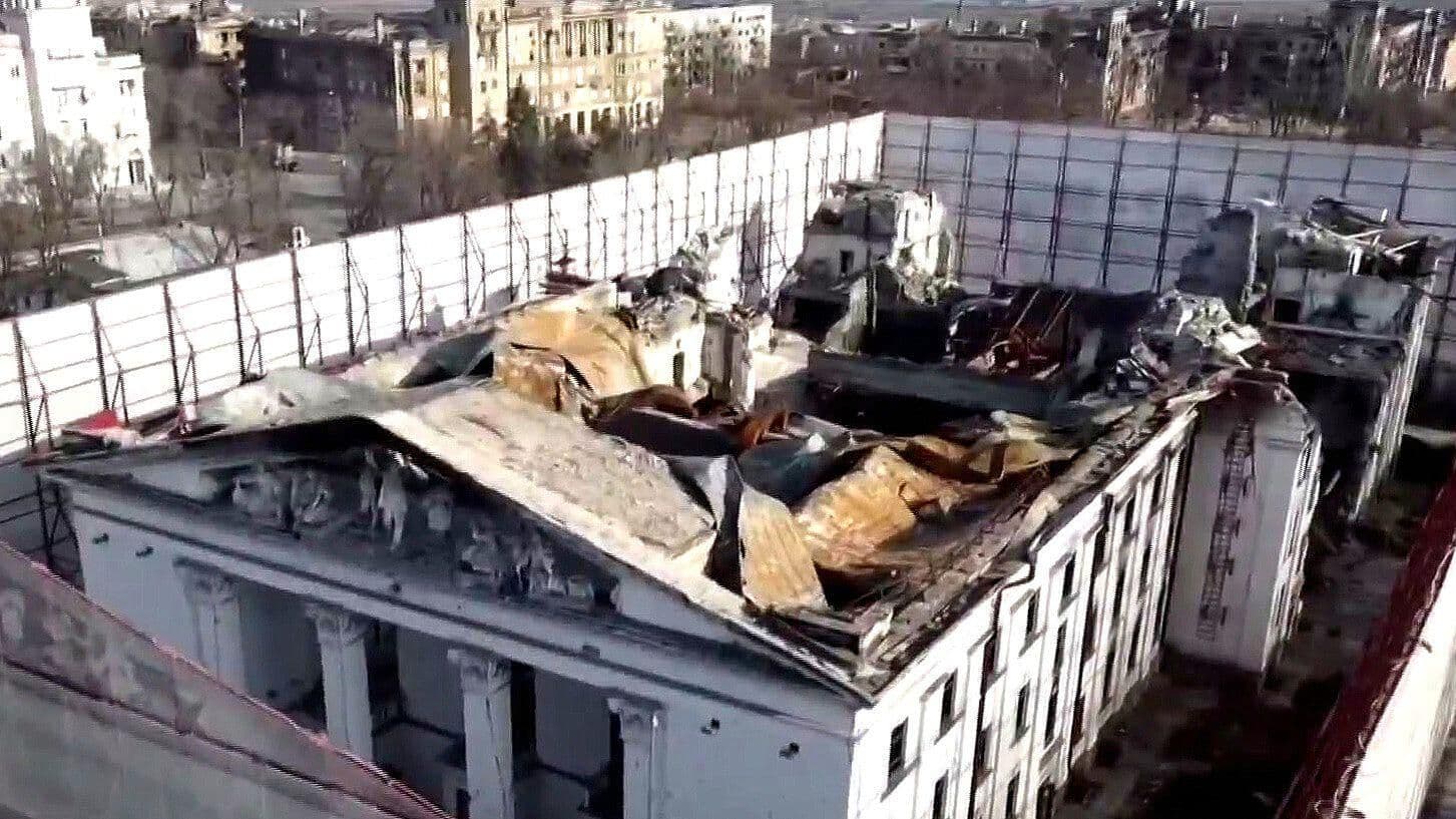 Rusia Comienza Demolición del Teatro de Mariúpol en Ucrania