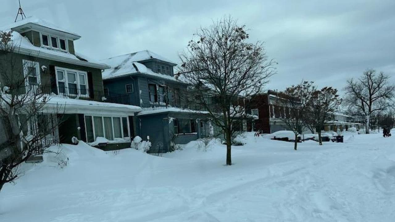 Mueren Congelados Dentro de Autos en Buffalo, EUA
