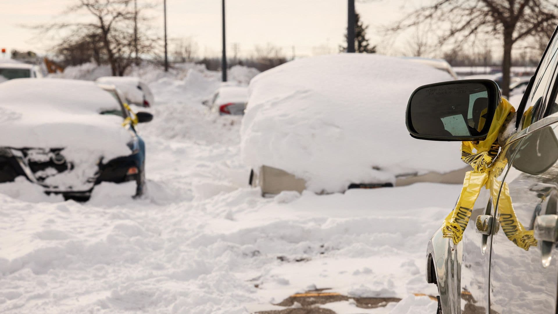 Un Hombre Murió Mientras Retiraba Nieve en Buffalo