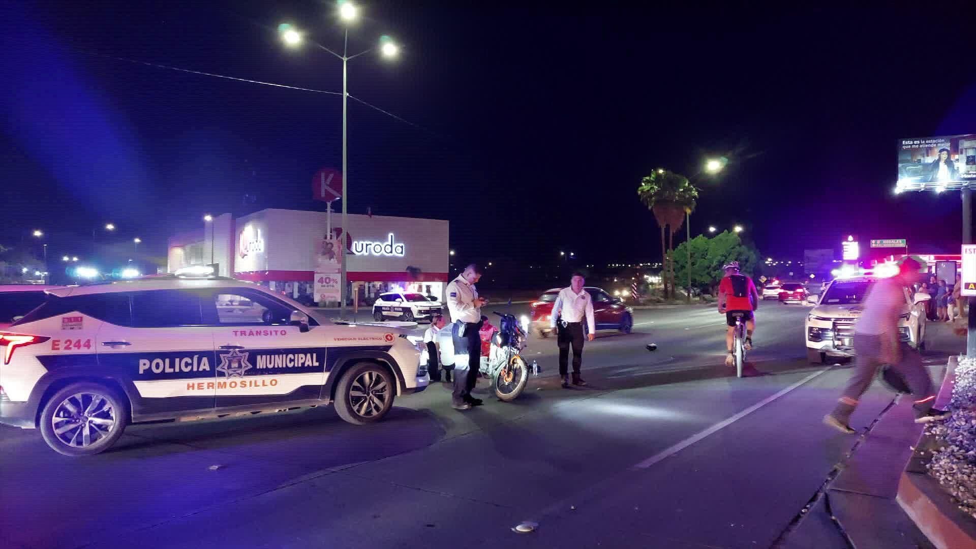 Motociclista y Acompañante Atropellan a Hombre en Bulevar Morelos