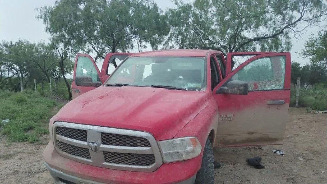 Aseguran Armas y Rescatan a 2 Personas Tras Enfrentamiento en Díaz Ordaz