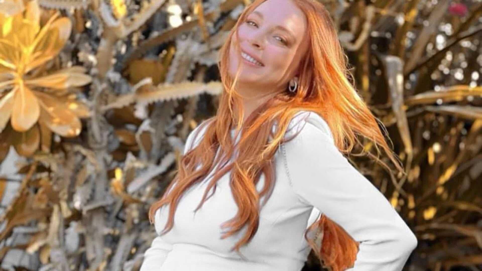 Lindsay Lohan Luce su Embarazo en Redes Sociales