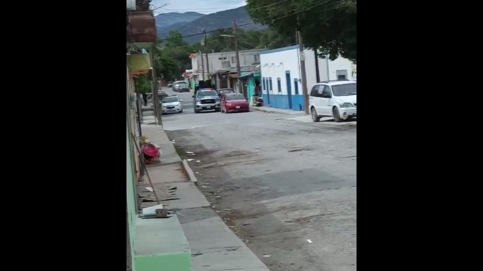Muere Policía En Enfrentamiento, Uno Más es Herido en La Chona, Aramberri, NL
