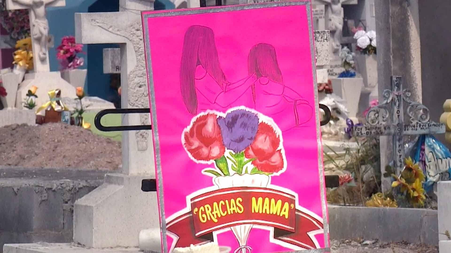 Panteones Registran Visitas en Día de las Madres