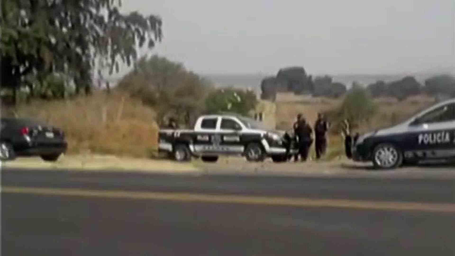 Arrojan Embolsado cerca de Panteón en Ozumba, Edomex