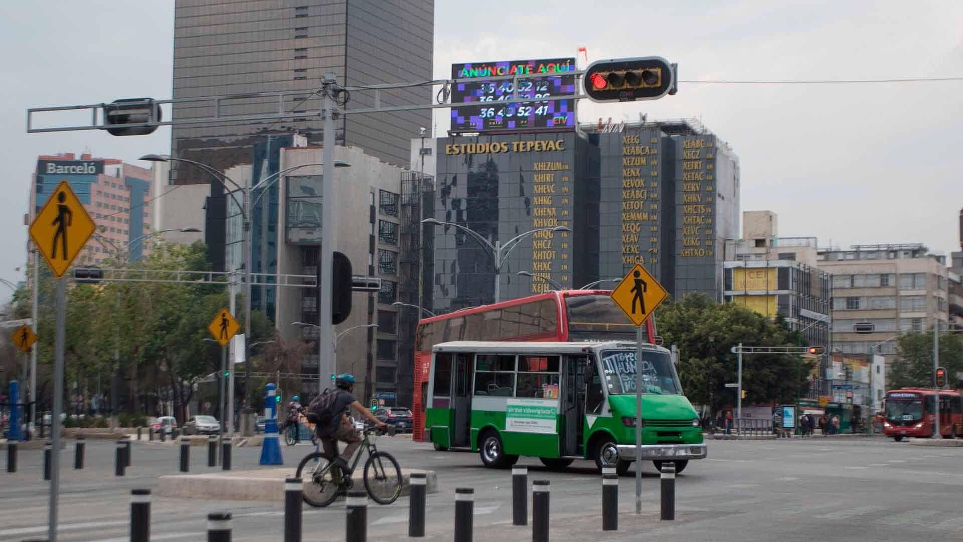 'Mota' y 'Perico', Permitidos Afuera del Metro Hidalgo en Comuna 420