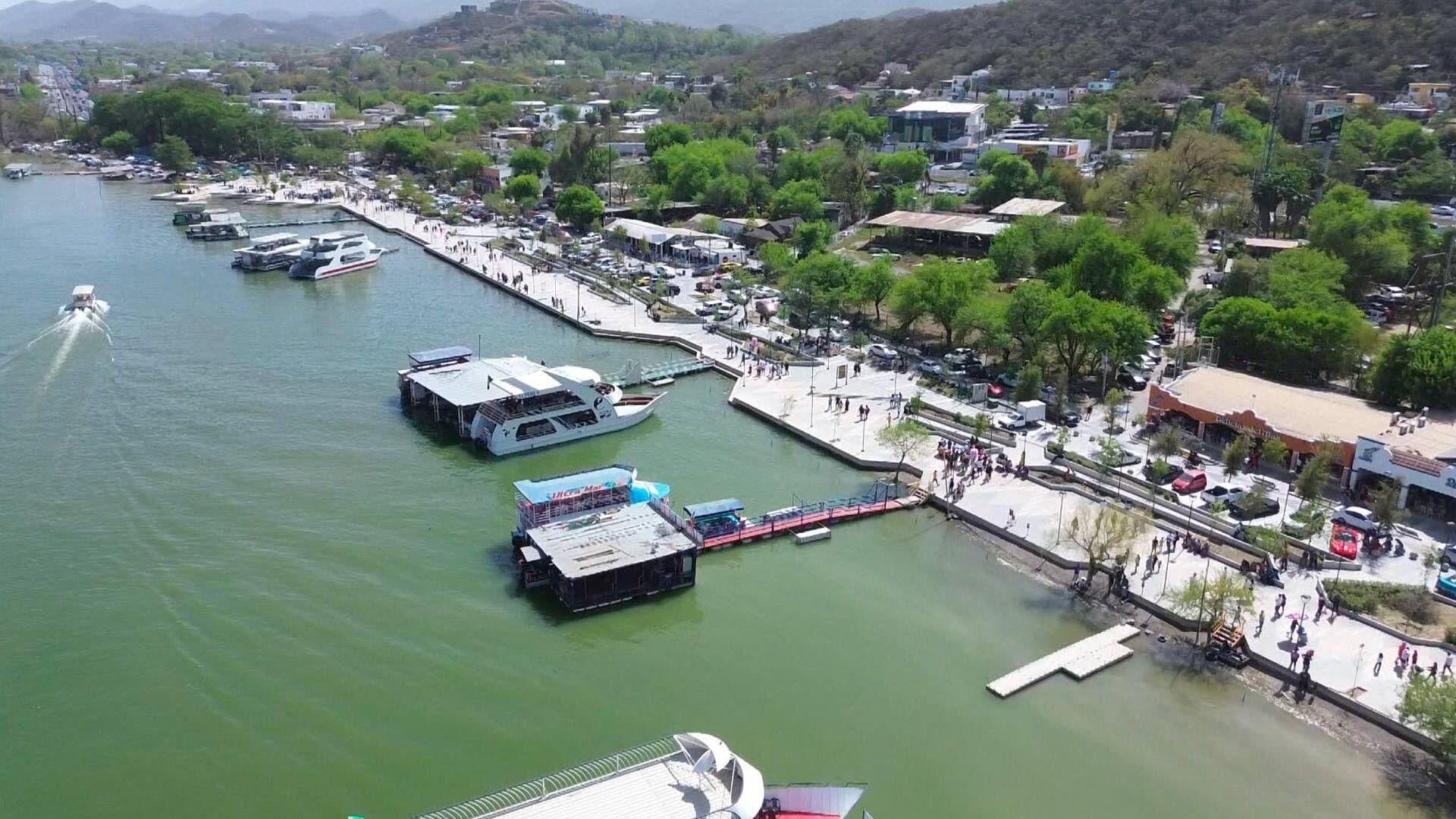 Presa La Boca es Tradición Regia; Familias Disfrutan durante El Puente