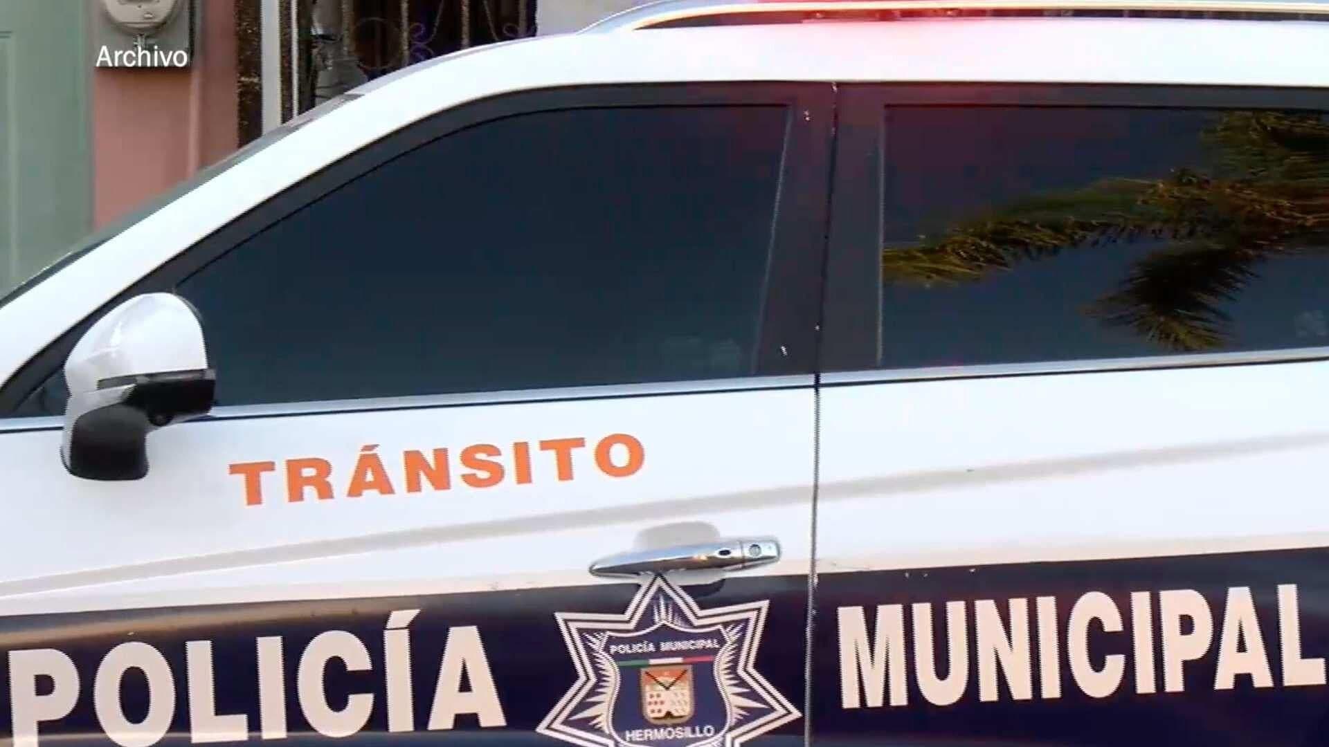Elemento de Tránsito Impactó su Vehículo en Puente de Carretera Hermosillo-Ures