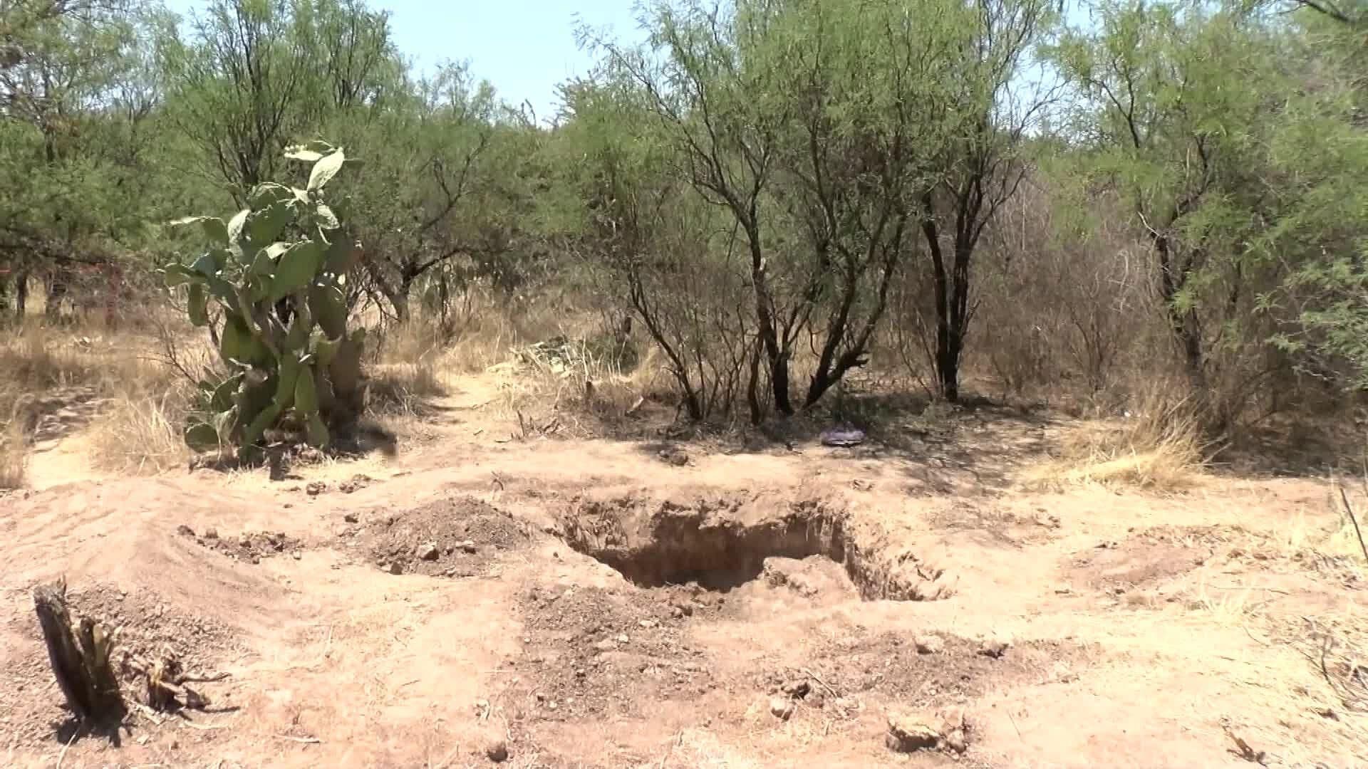 Localizan una Fosa Clandestina con 3 Cuerpos en Pabellón de Arteaga; Hay 5 Detenidos
