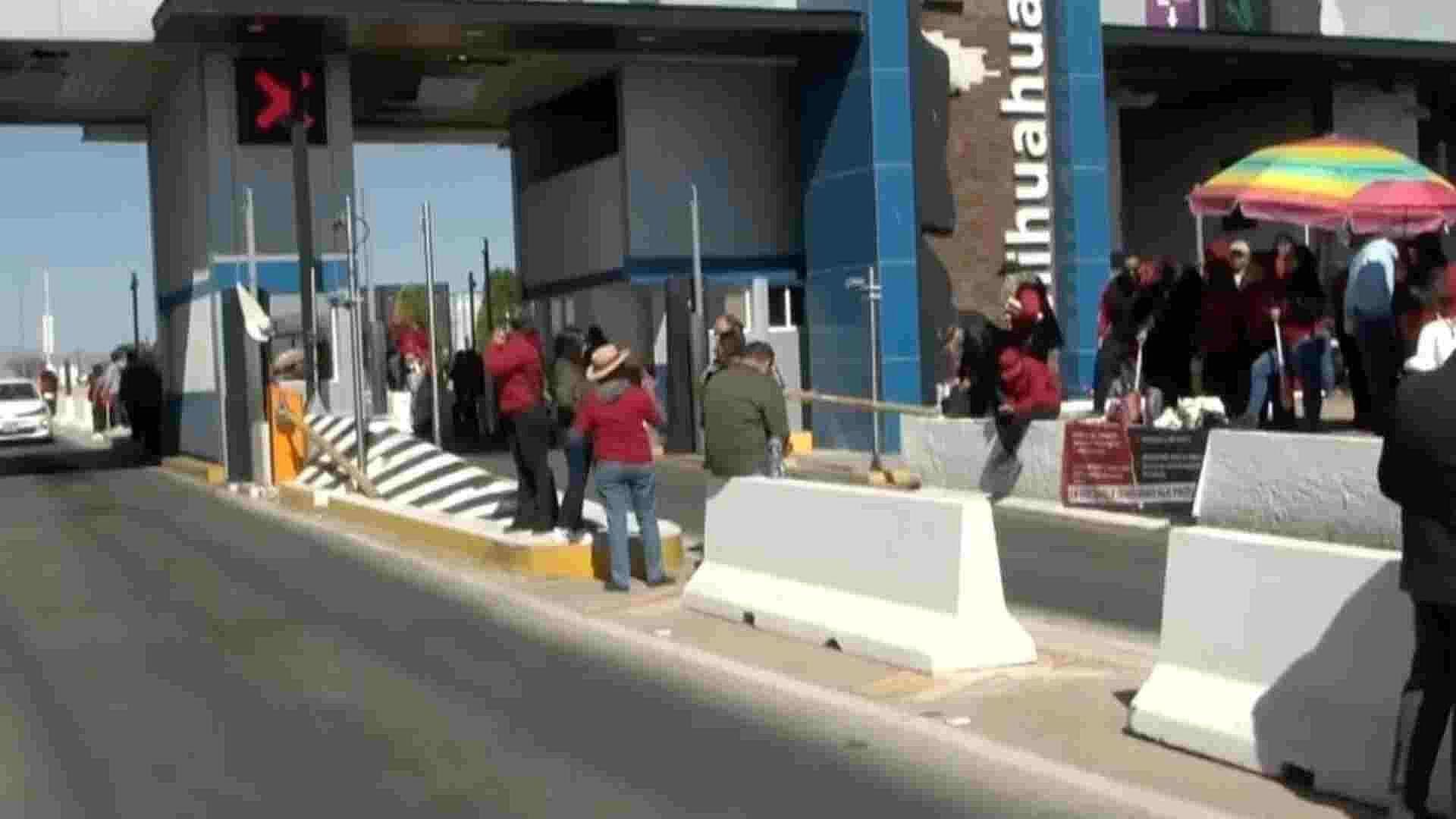 Maestros Toman Caseta de Sacramento en Chihuahua Como Protesta por Reforma del ISSSTE