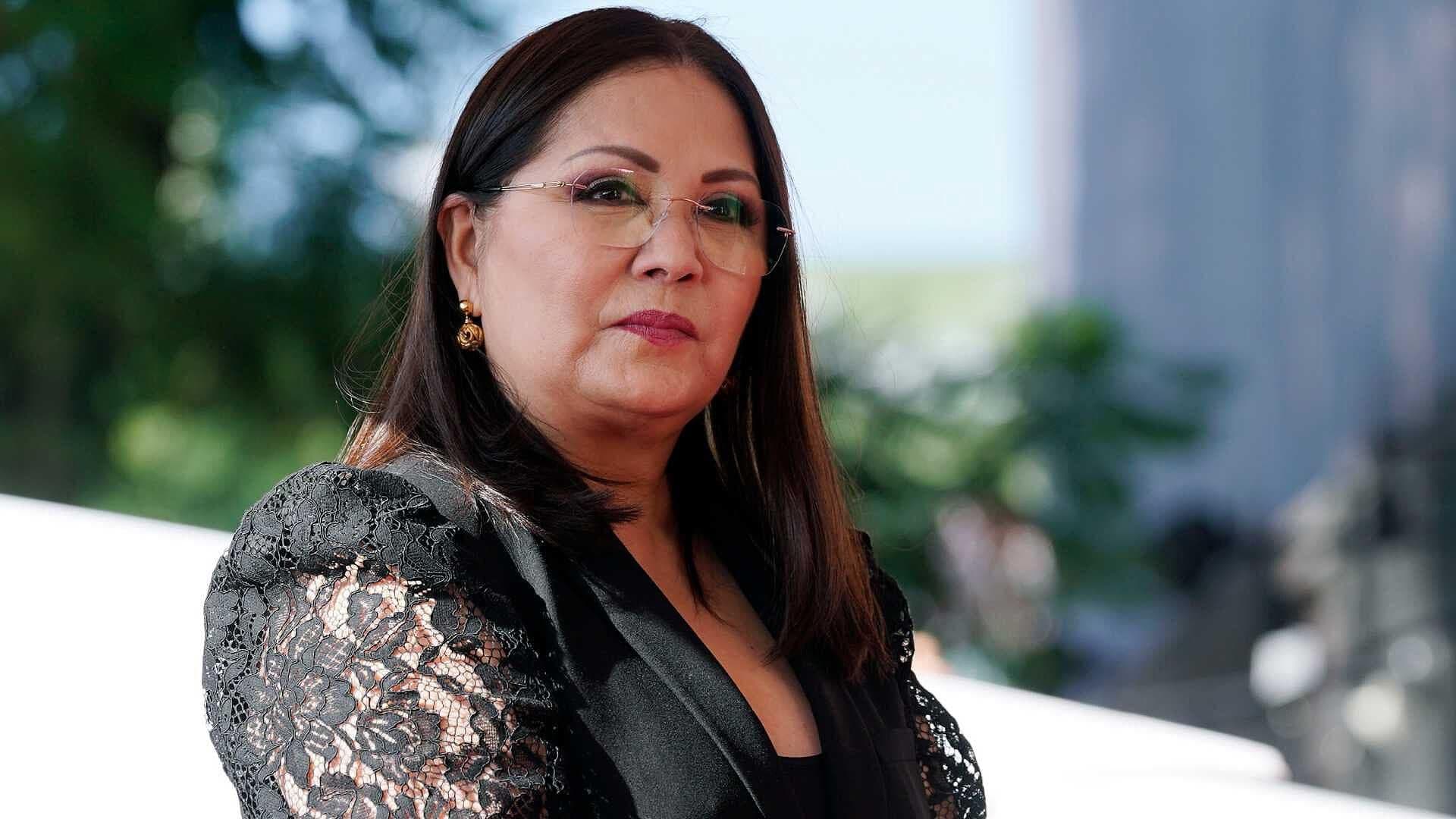 ‘No Vemos Cambios Favorables’: Ana Gabriel Sobre la Neumonía que Padece | VIDEO