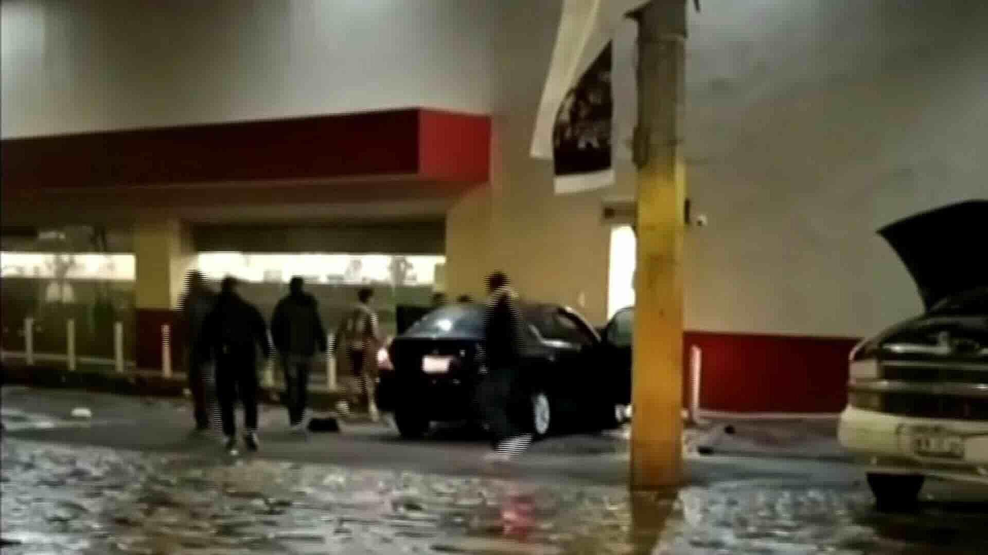 Destituyen a Funcionario Público de Otumba por Golpear a Dos Jóvenes en el Edomex