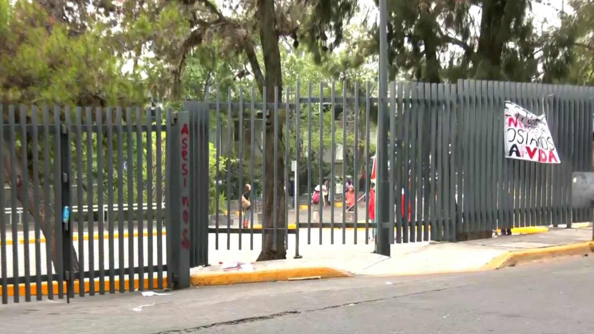 Estudiantes de CCH Naucalpan Toman Instalaciones en CU