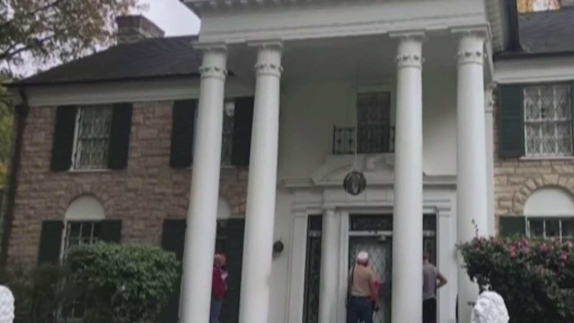 ¿Por qué Subastarán ‘Graceland’, la Icónica Casa de Elvis Presley?