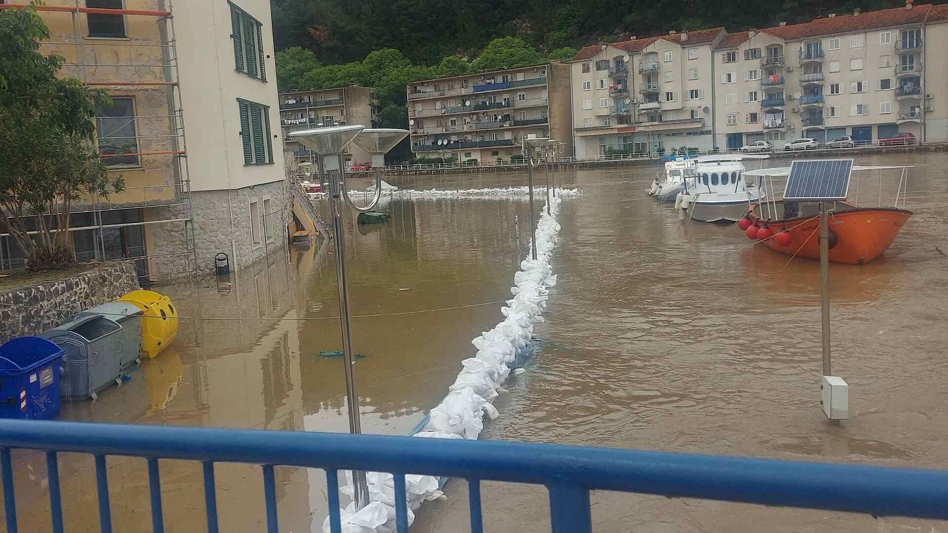 Así se Ven las Inundaciones en Croacia y Bosnia