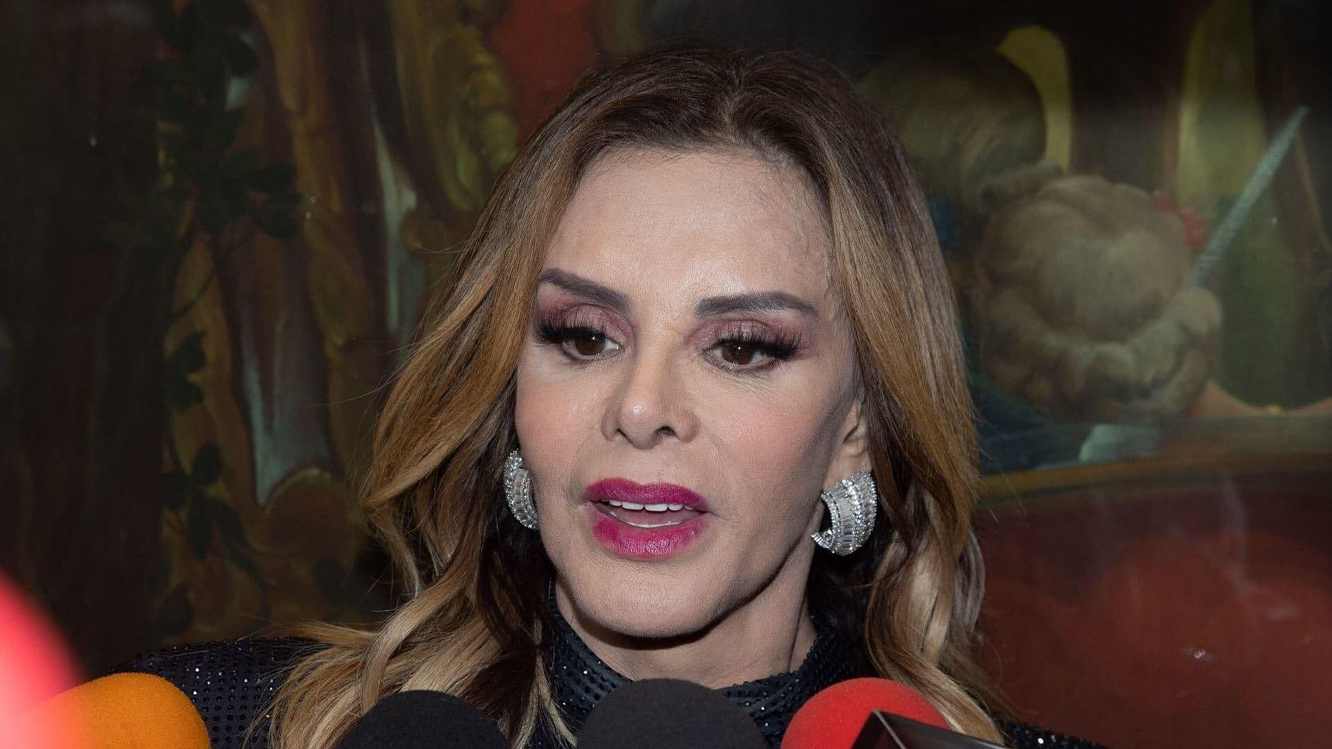 "¡Soy Muy Joven para Casarme!": Lucía Méndez Manda a Friendzone a Papá de Checo Pérez