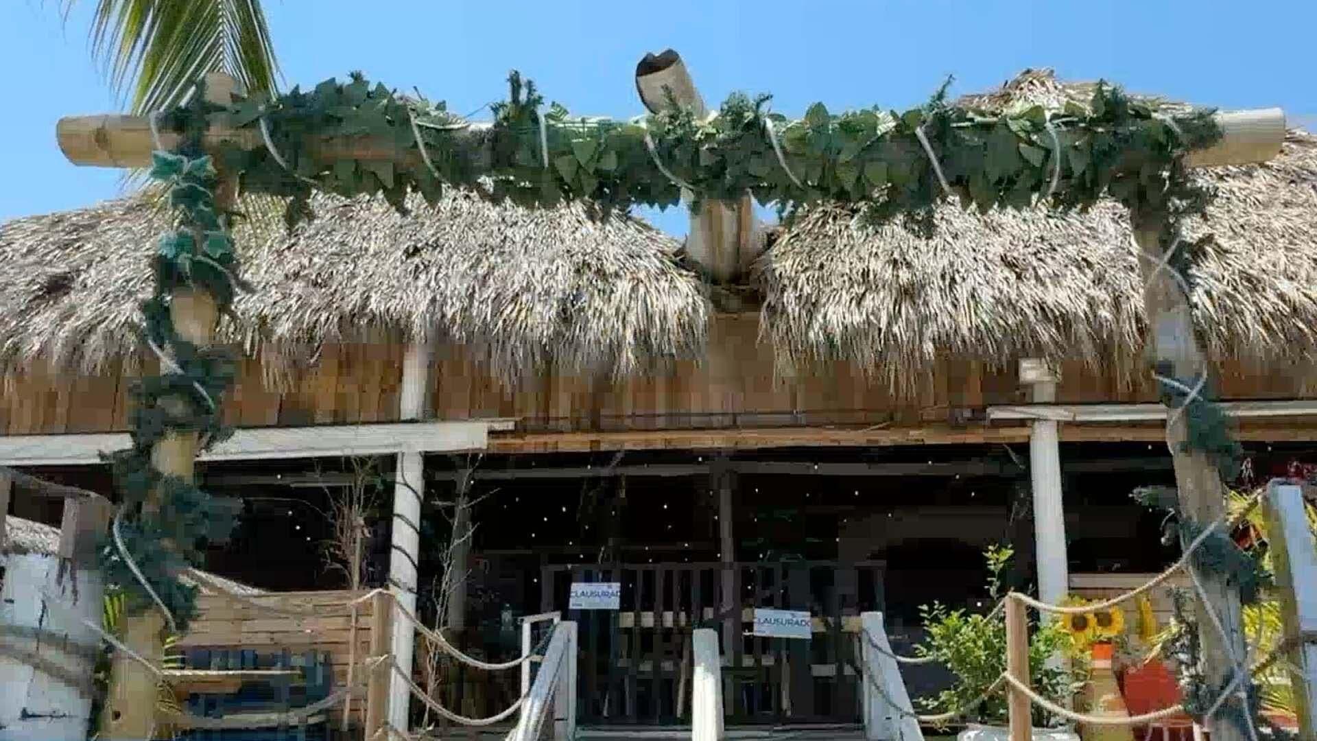 Palaperos se Manifiestan por Clausura de Establecimiento en Playa Villa del Mar en Veracruz