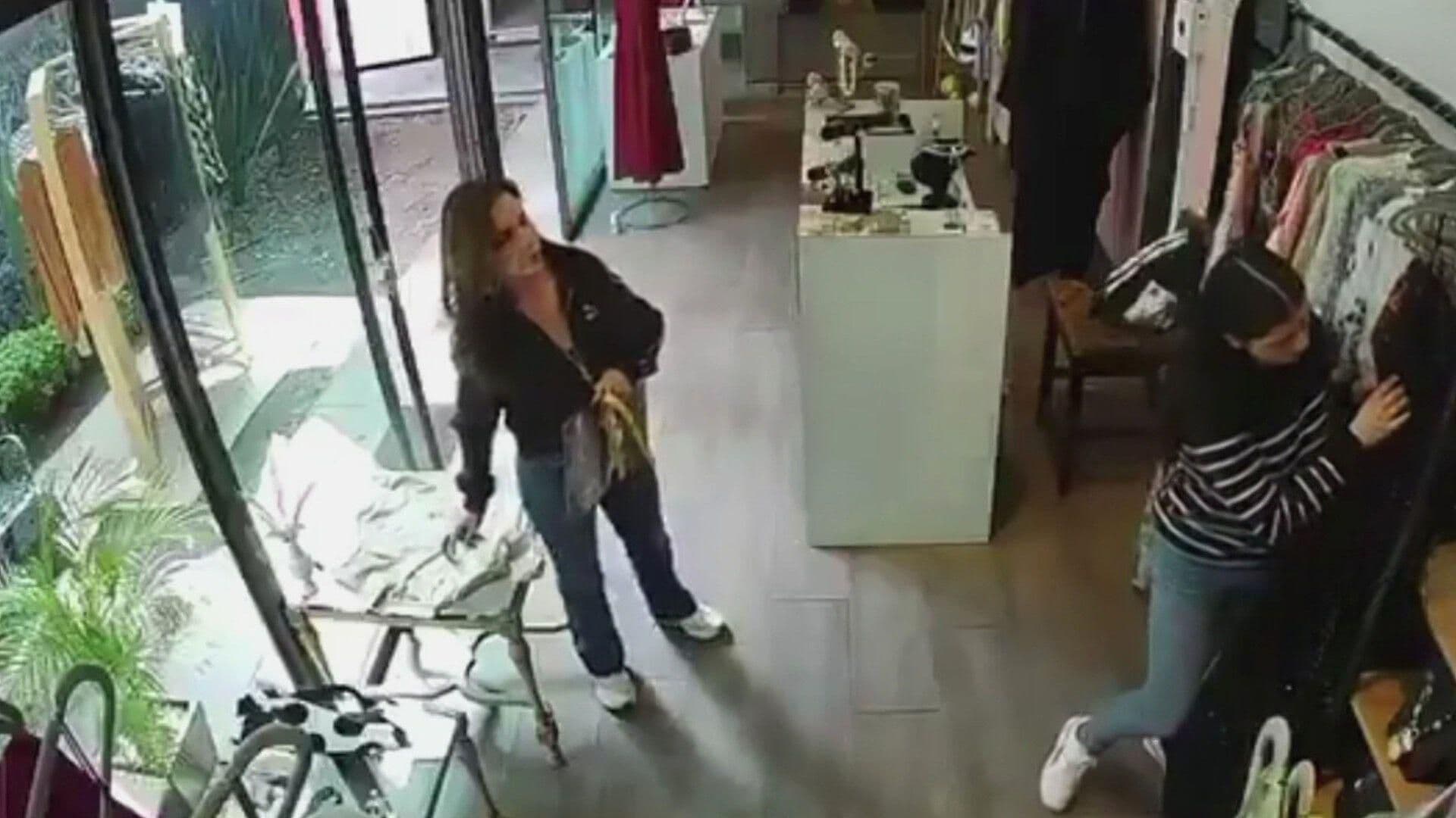 Mujer Distrae a Encargada de Boutique y Roba Collar en Jardines del Pedregal, CDMX
