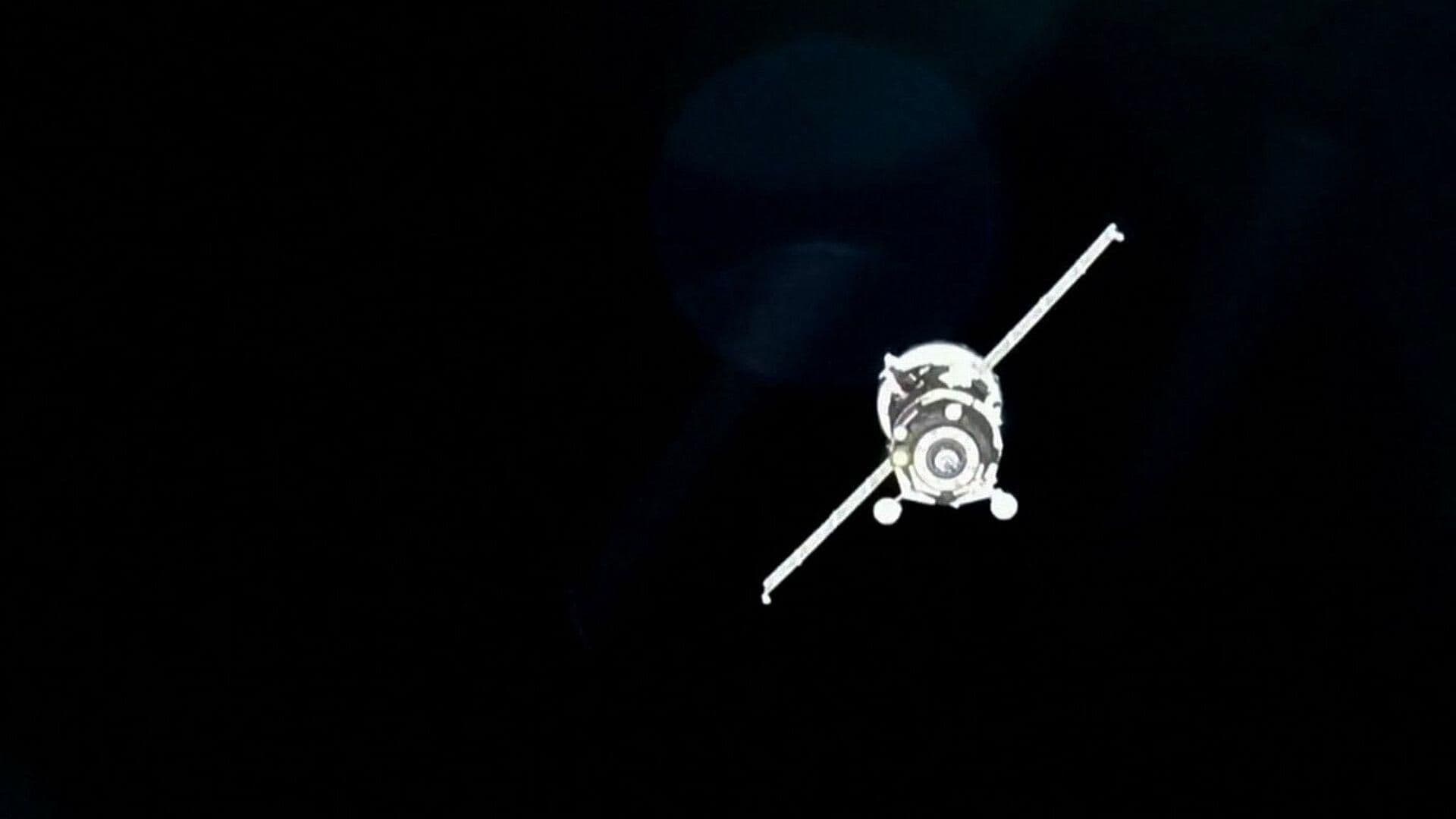 Expreso desde el Espacio: Aluniza Sonda China y Nave se Acopla a EEI