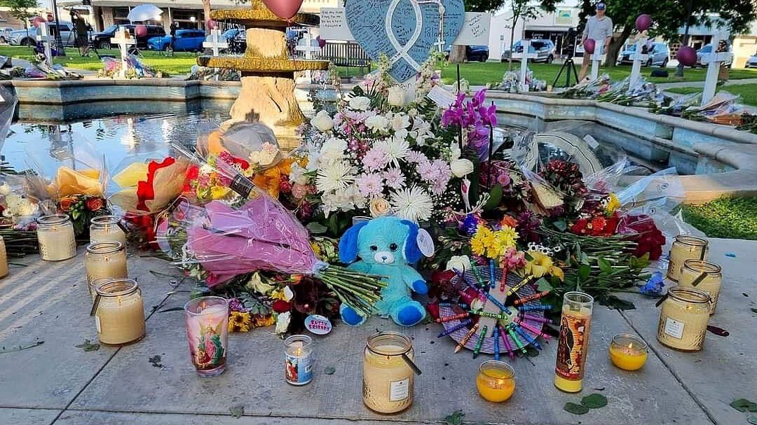 Se Cumple Un Año de la Matanza en Uvalde, Texas