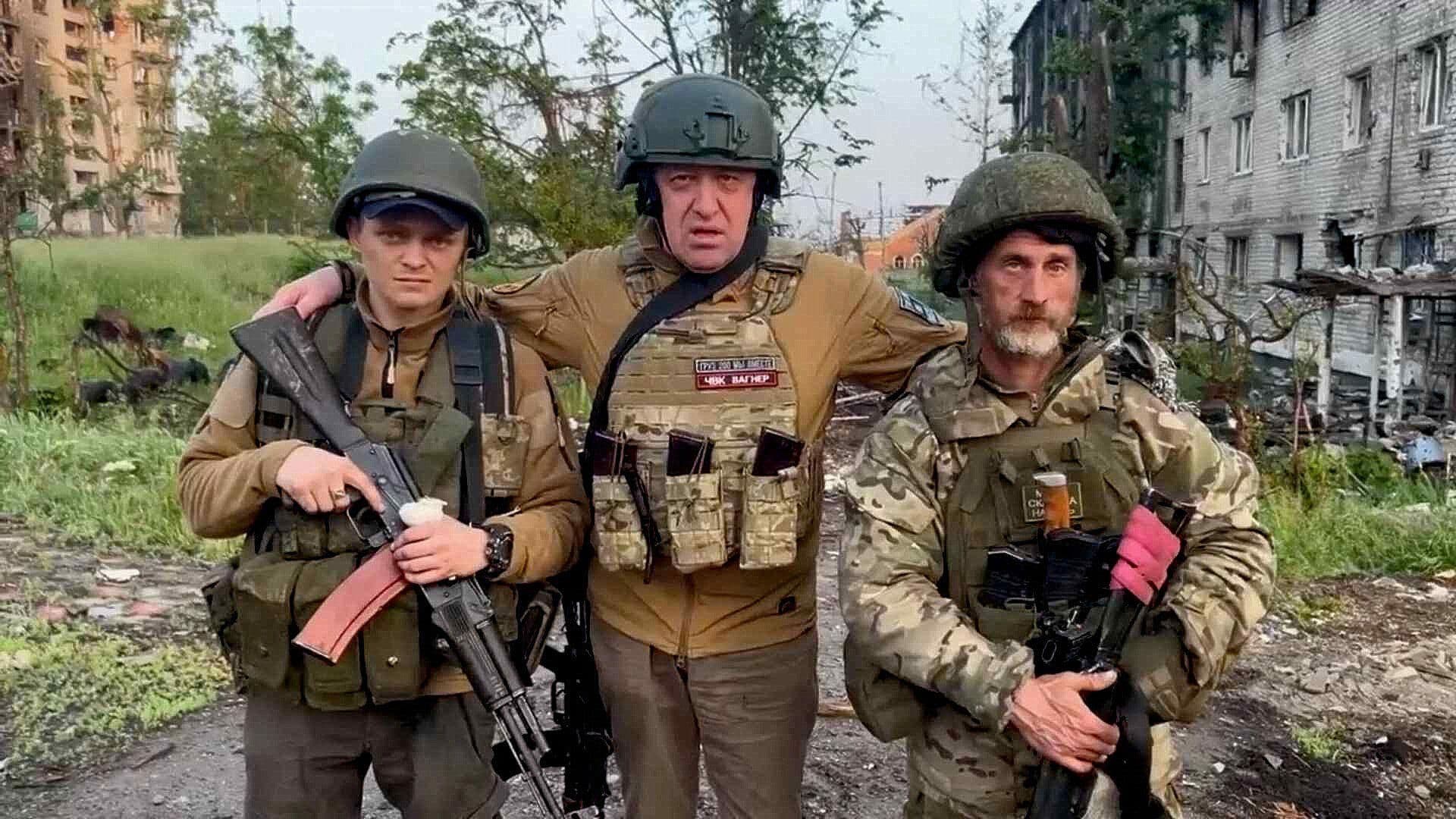 Mercenarios de Wagner Salen de Bajmut