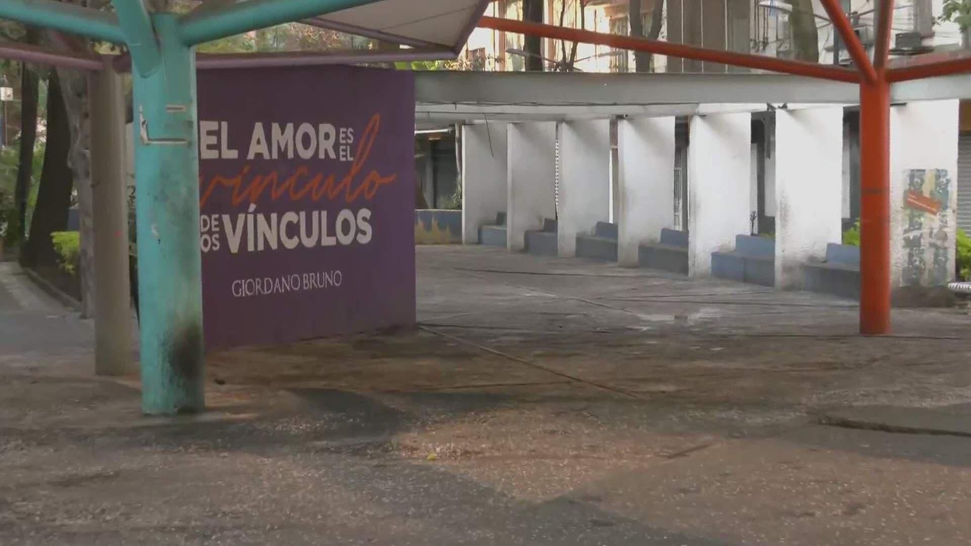 Así Amanece la Plaza Giordano Bruno, Sin Migrantes