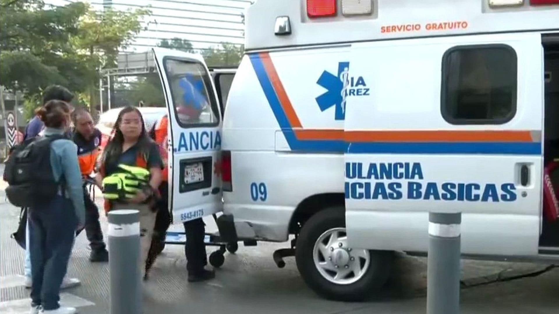 Joven Queda Inconsciente en la Vía Pública en Insurgentes y Mixcoac, en la BJ