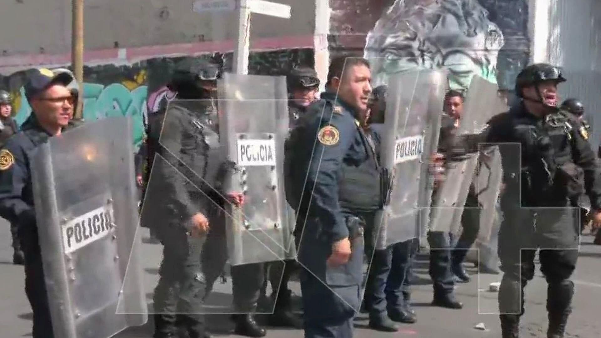 Vecinos  Arrojan Piedras a Policías tras Muerte de Hombre en la Colonia Leyes de Reforma