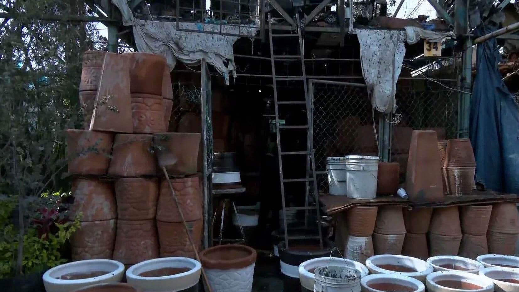 Controlan Incendio en Mercado de Flores de Tepepan, Xochimilco