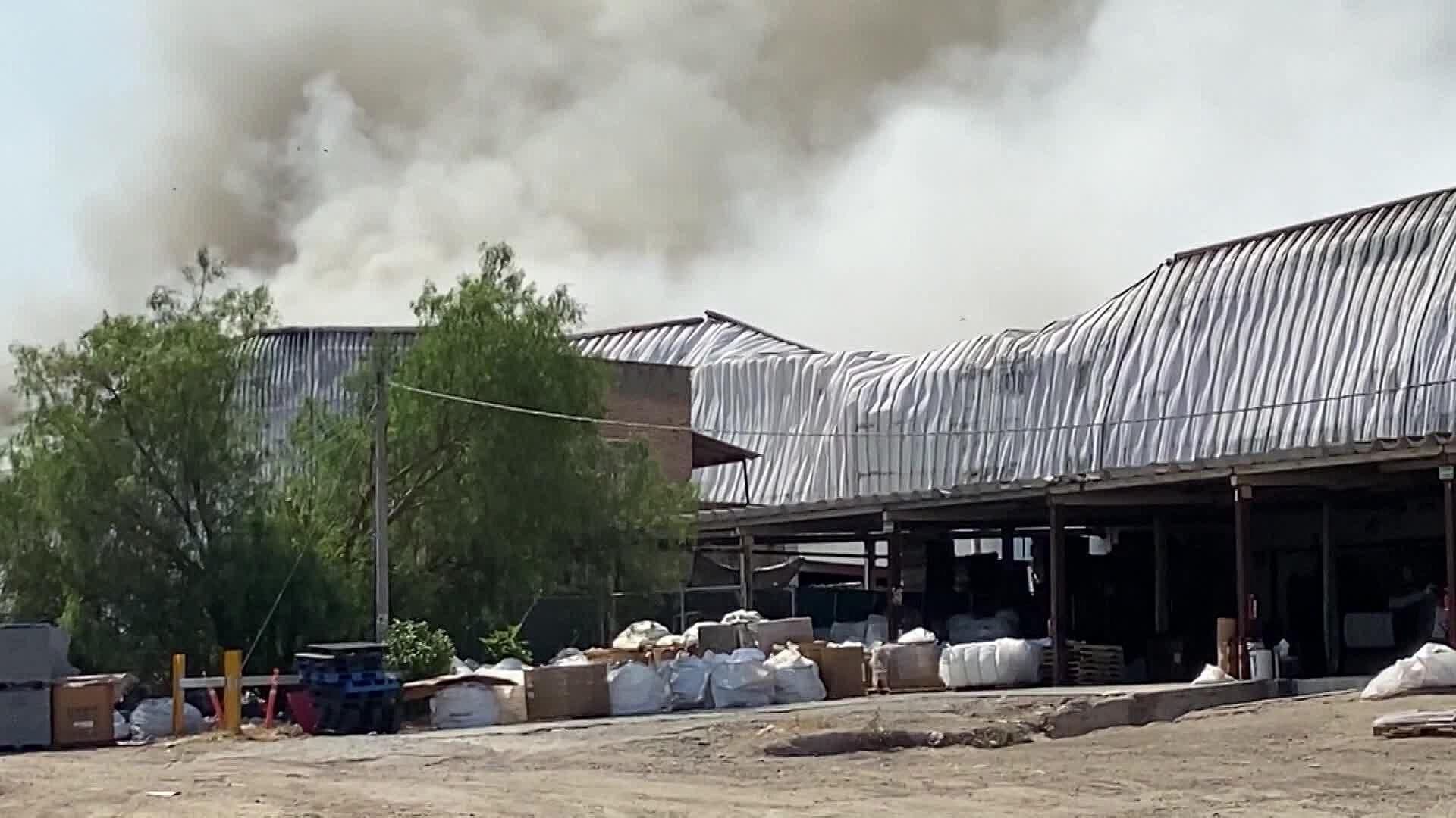 Ya son Cinco Las Víctimas Mortales por el Megaincendio en el Álamo Industrial