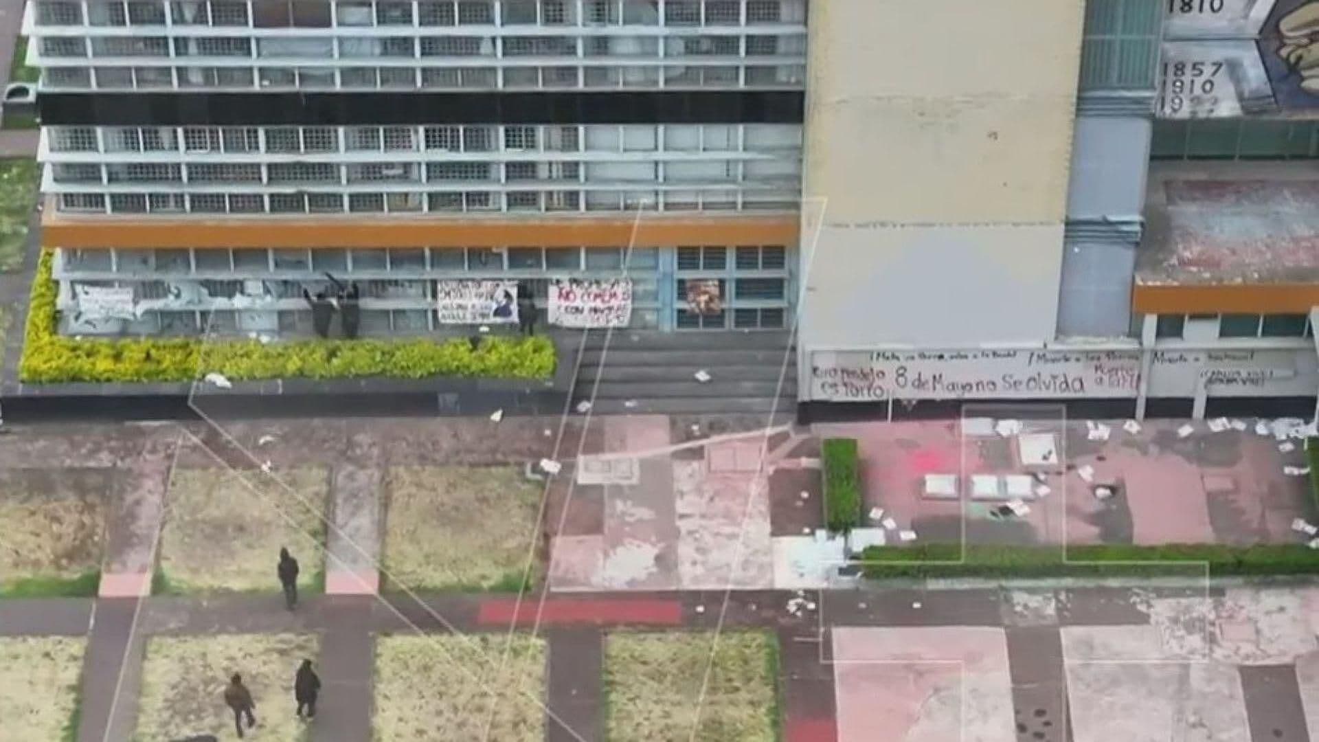 Encapuchados Realizan Actos Vandálicos en Ciudad Universitaria