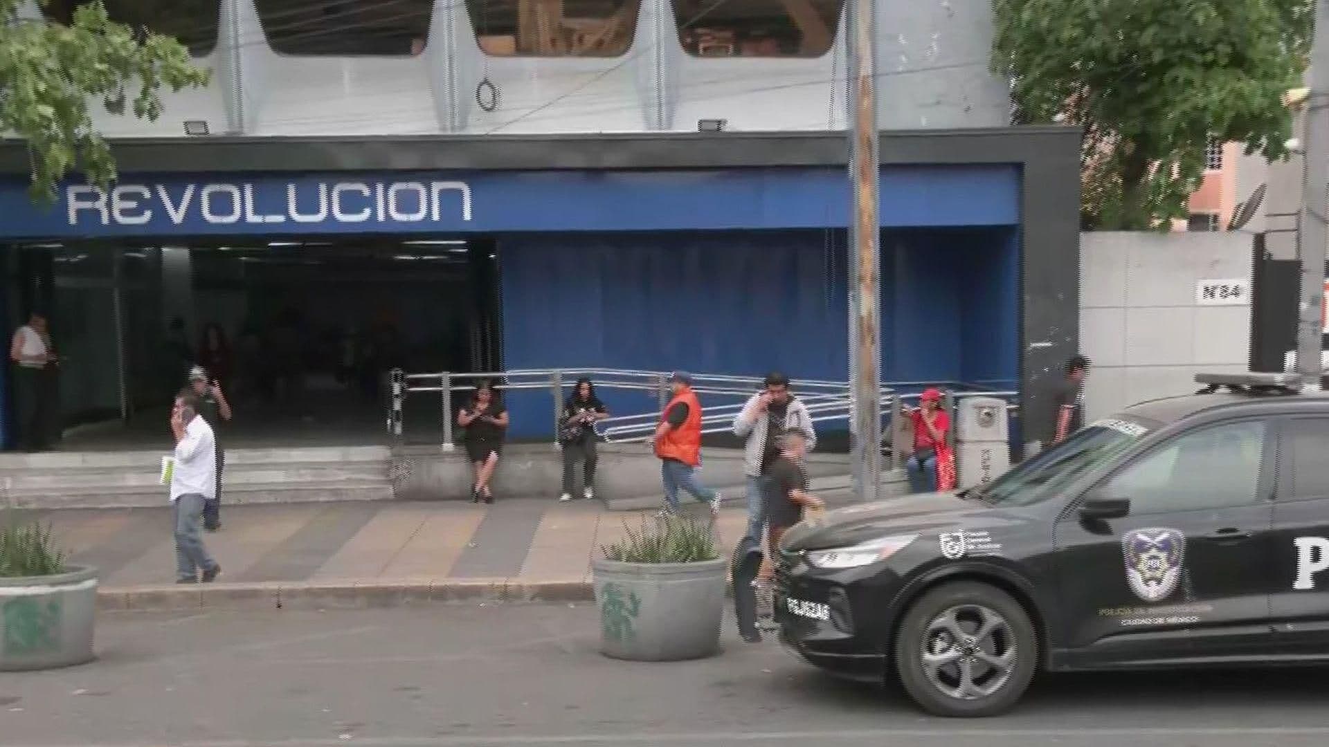 Restablecen Servicio en Línea 2 del Metro CDMX tras Muerte de Hombre en Estación Revolución