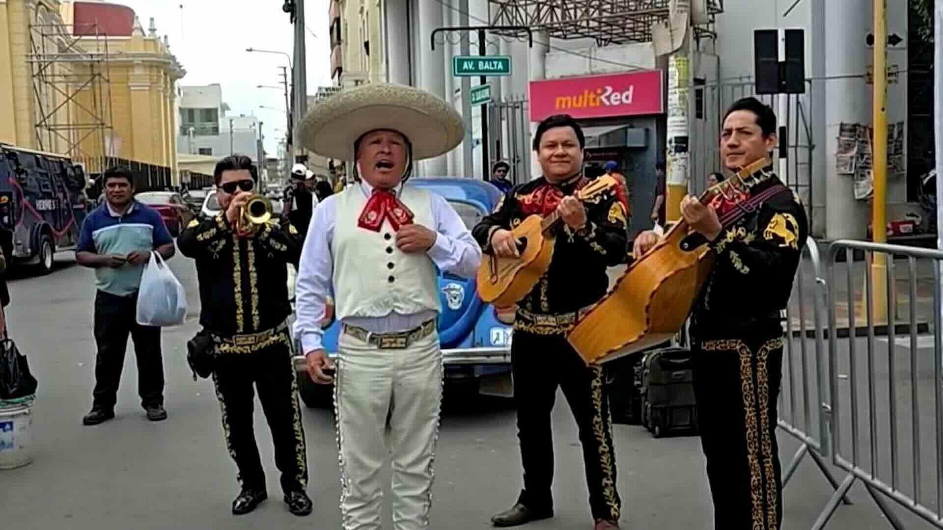 Celebran en Chiclayo con Mariachi el Nombramiento del Papa León XIV