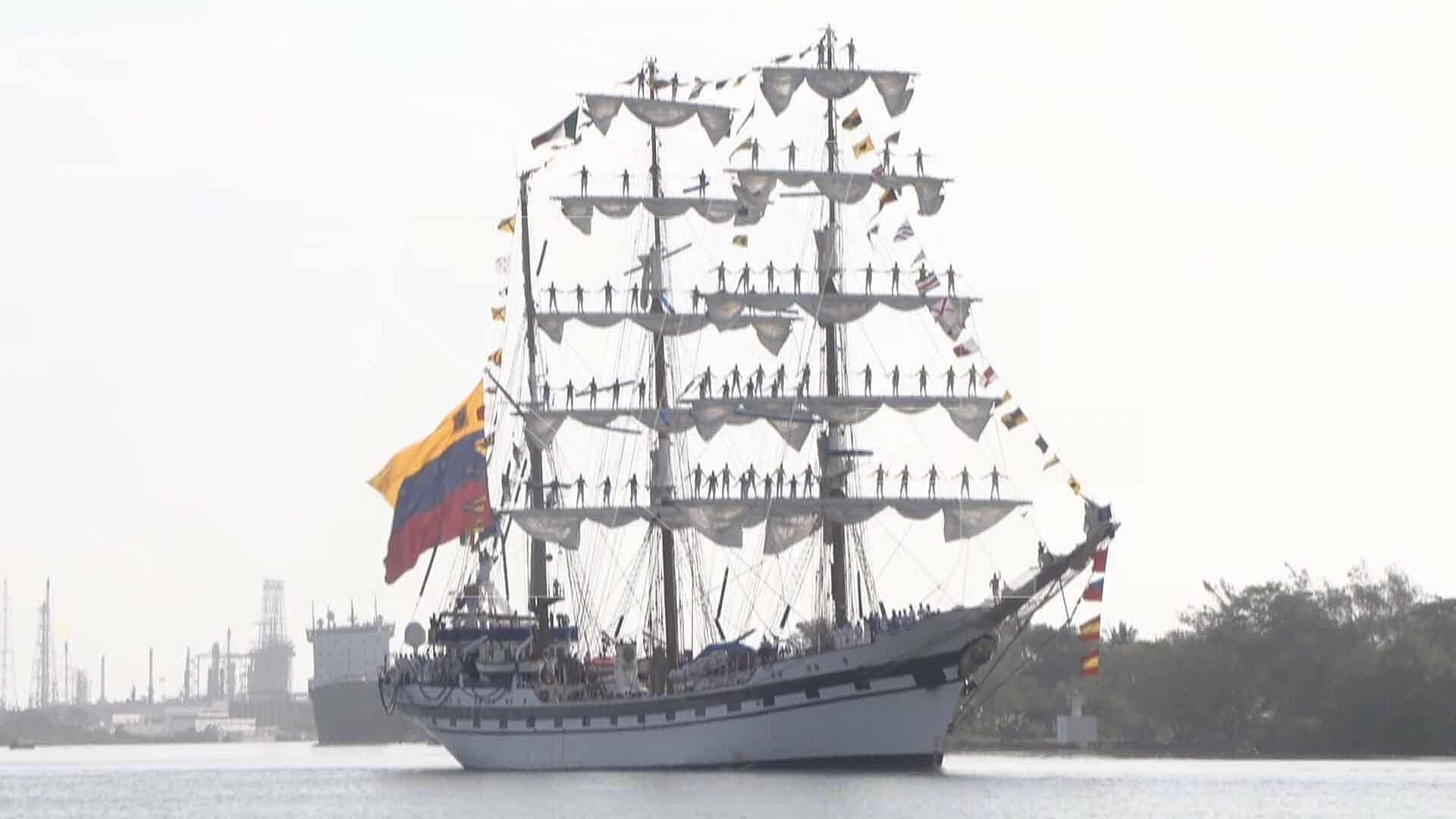 Buque Venezolano 'Simón Bolívar' Llega a Puerto de Tampico