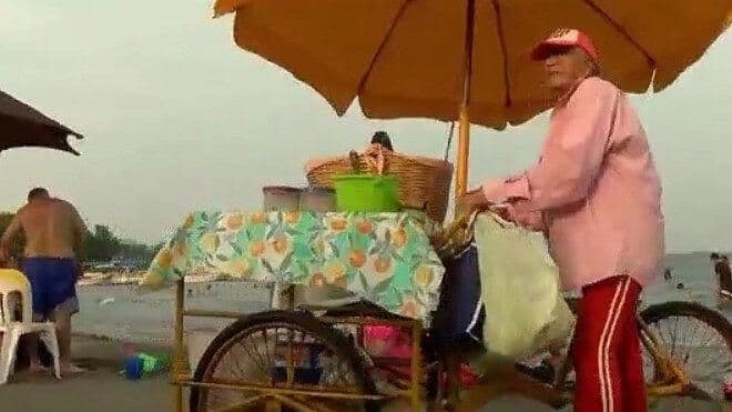 Si Has Ido a Playa Villa del Mar Seguro la Conoces; Ella es La Güera