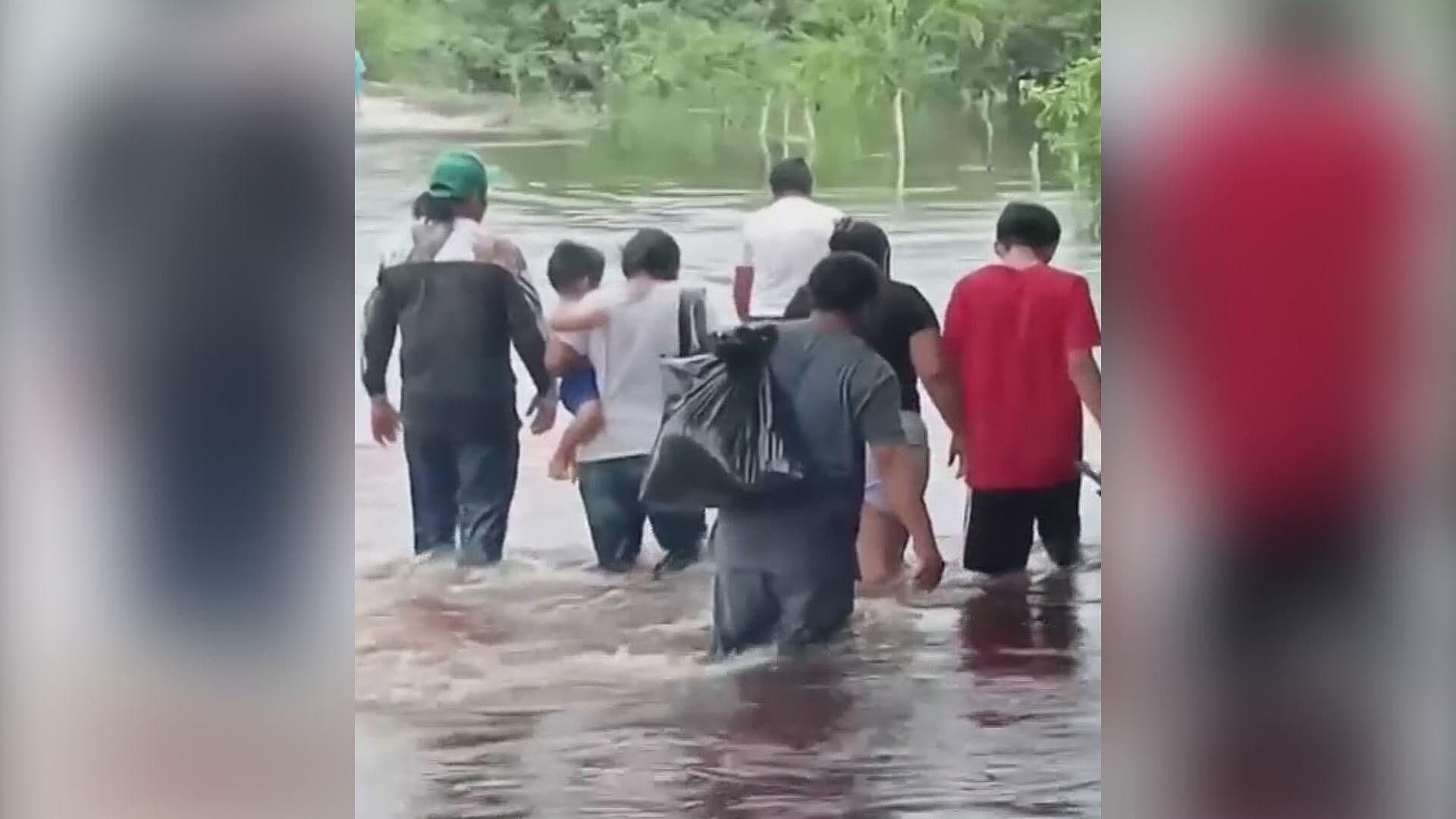 Lluvias Dejan Incomunicado a Bacalar en Quintana Roo